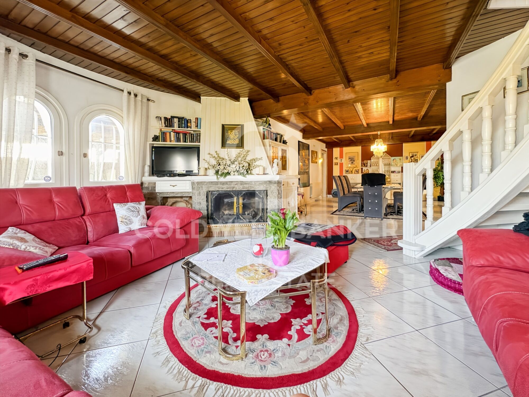 Villa située avant les ponts, avec un amarrage de 30 m et un garage à Empuriabrava