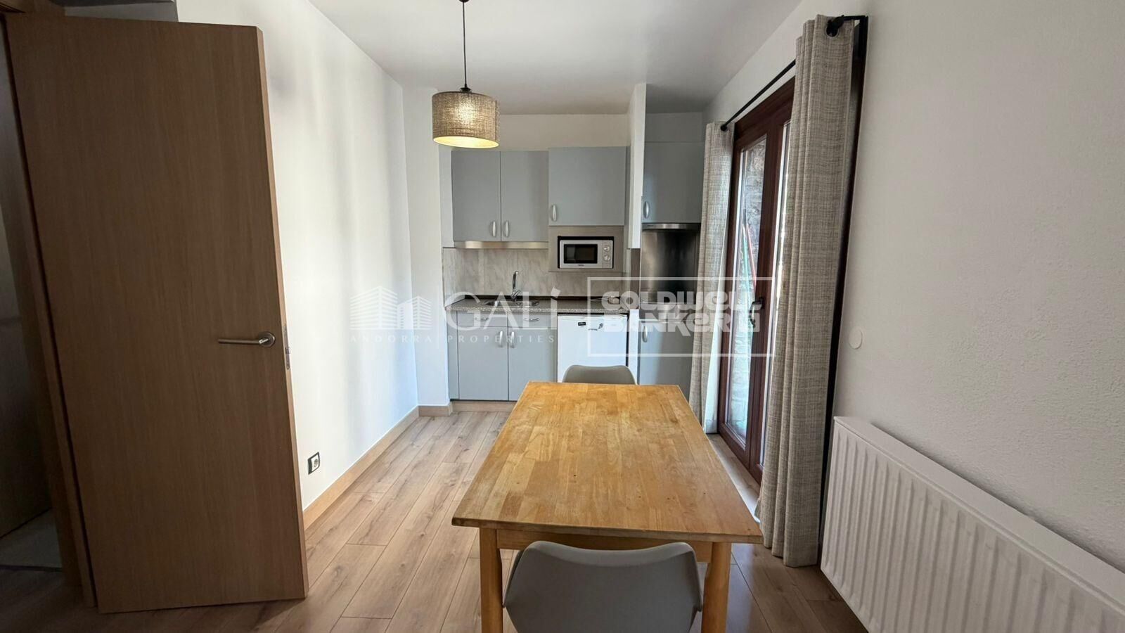 Studio Location Encamp