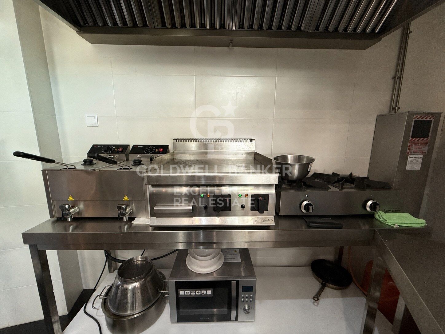 Oportunidad de inversión con alta rentabilidad: Traspaso de local gastronómico equipado y operativo en Ruzafa