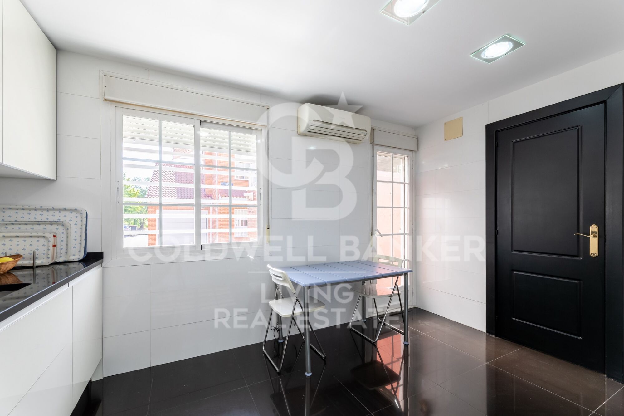 Chalet pareado reformado en Aravaca