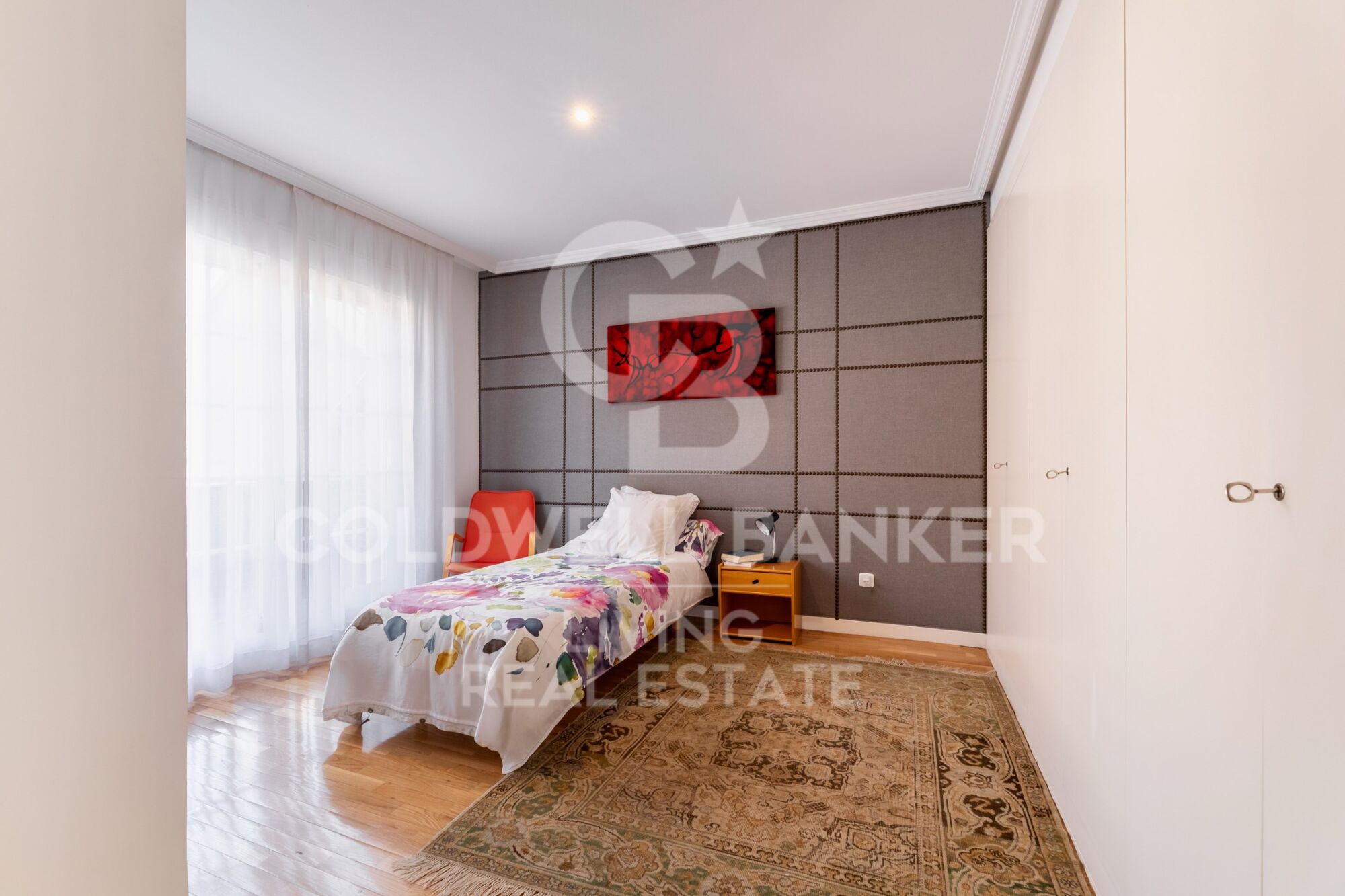 Chalet pareado reformado en Aravaca