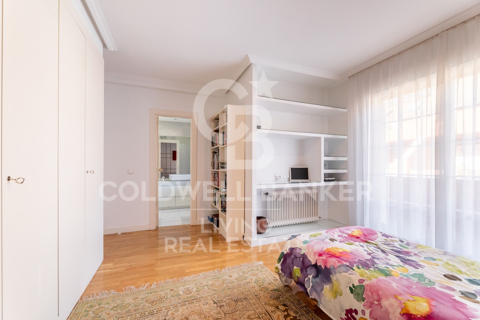 Chalet pareado reformado en Aravaca