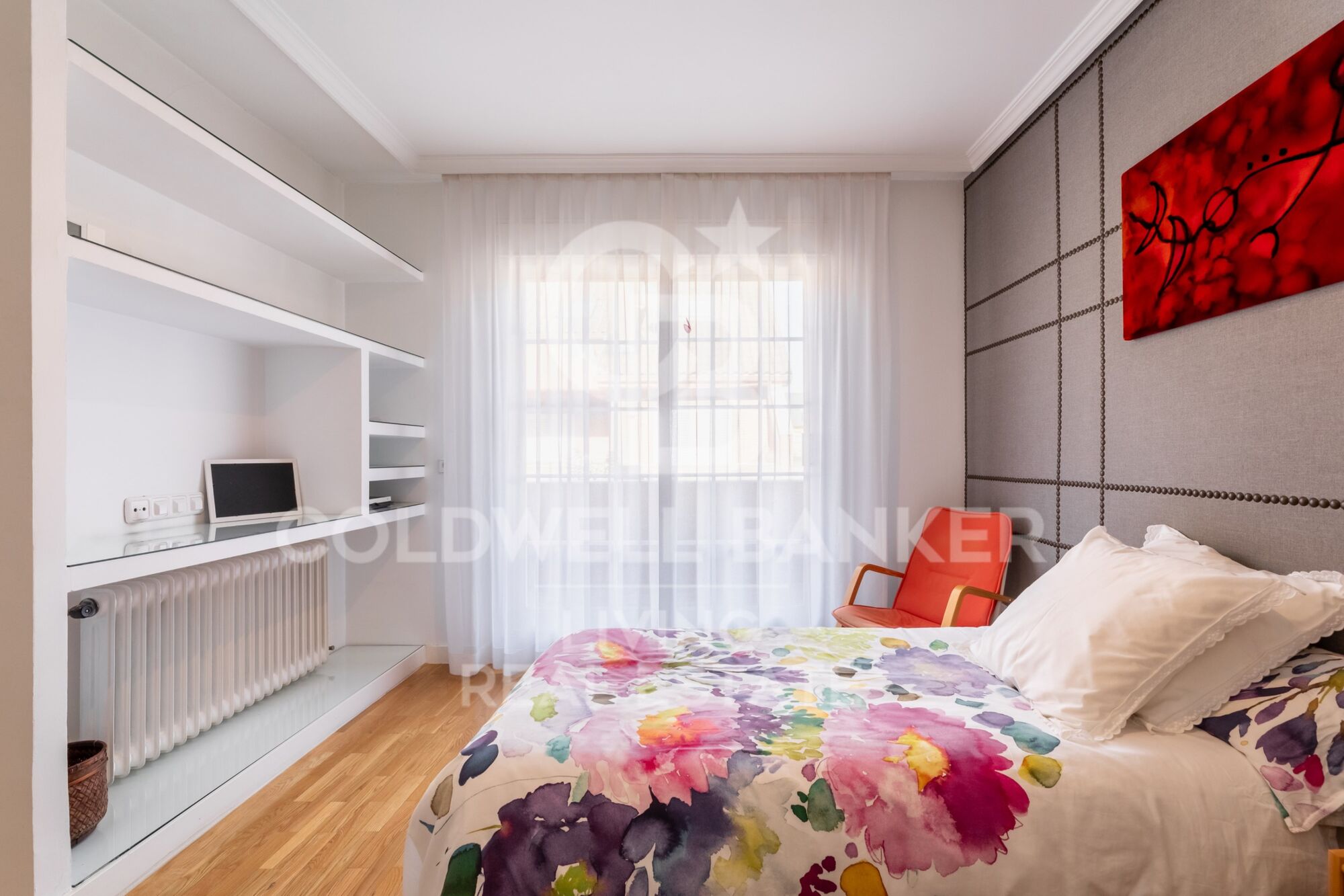 Chalet pareado reformado en Aravaca