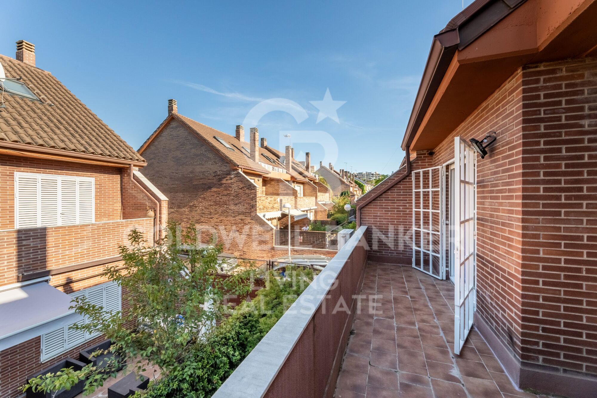 Chalet pareado reformado en Aravaca
