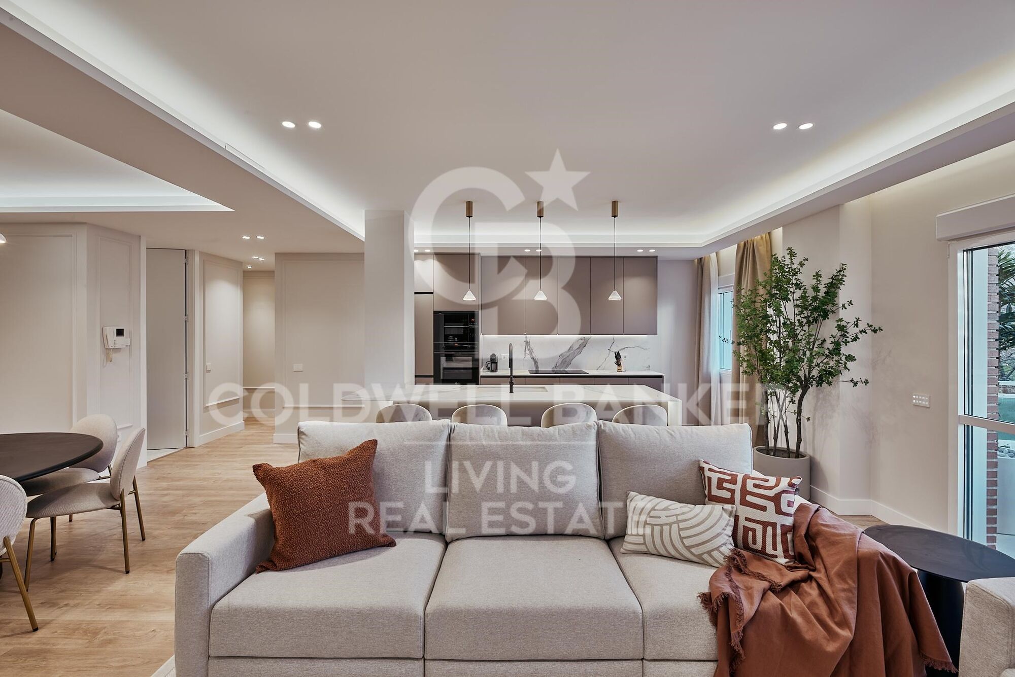 Flat 4 Bedrooms Sale Madrid