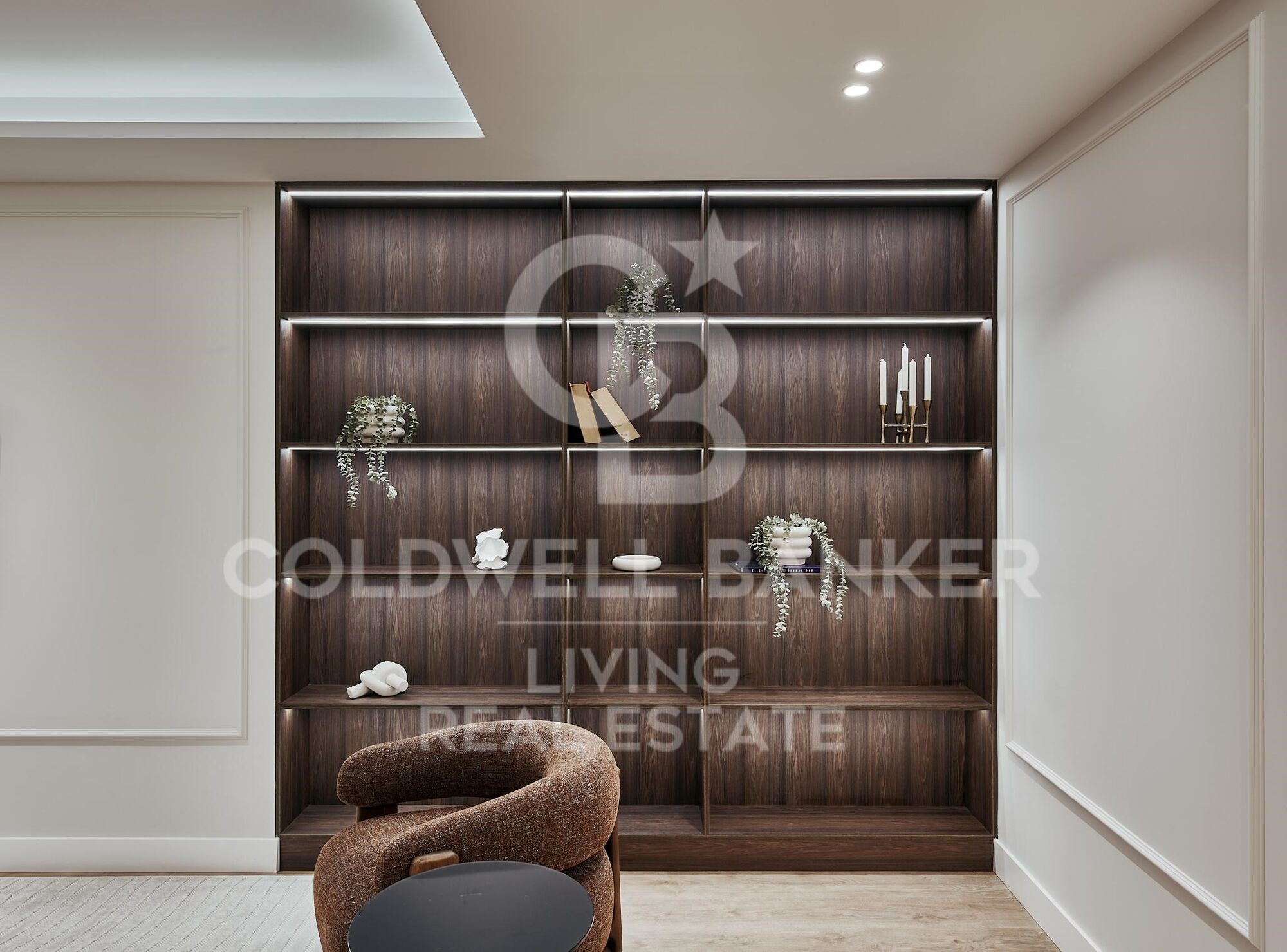 Flat 4 Bedrooms Sale Madrid
