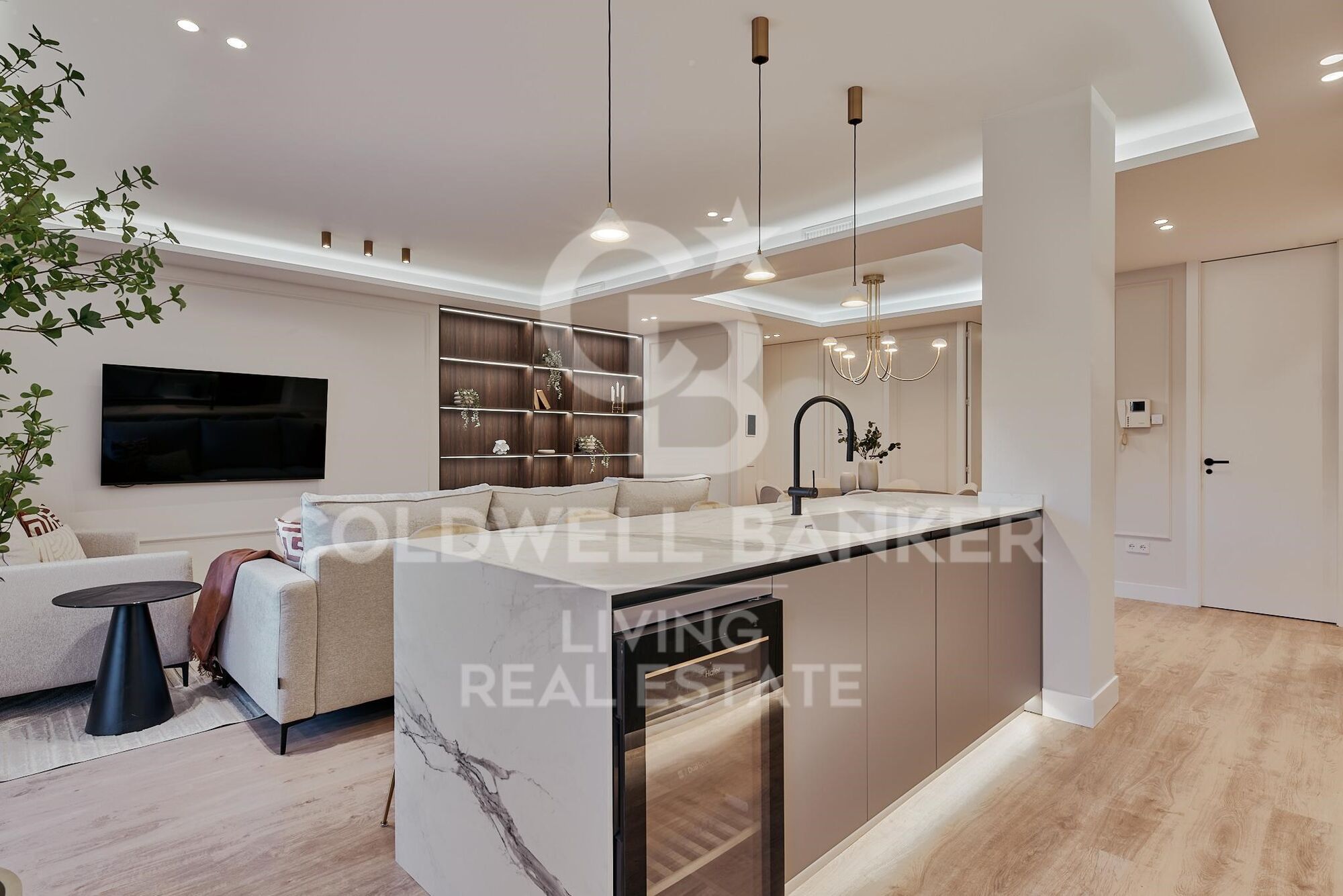 Flat 4 Bedrooms Sale Madrid