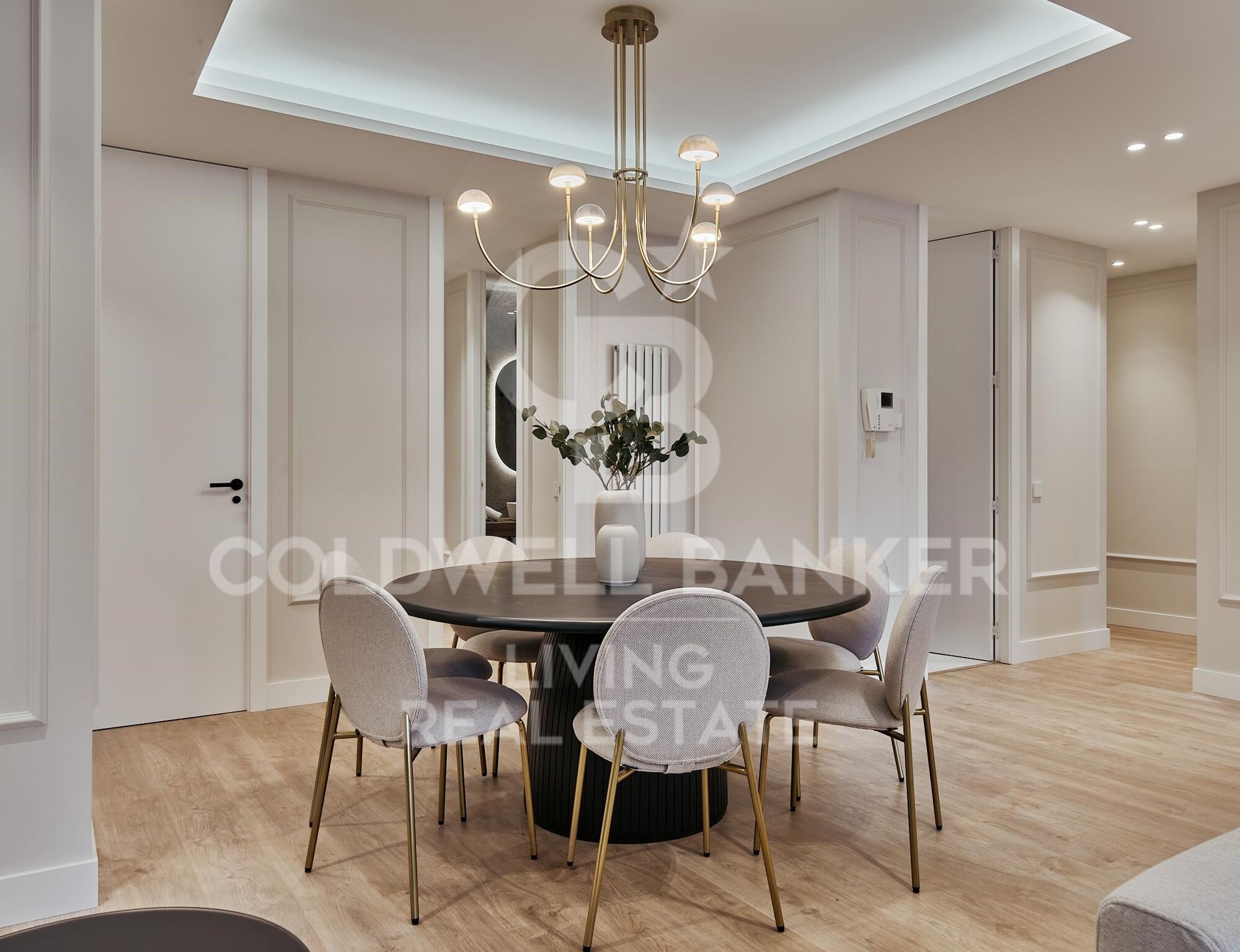 Flat 4 Bedrooms Sale Madrid