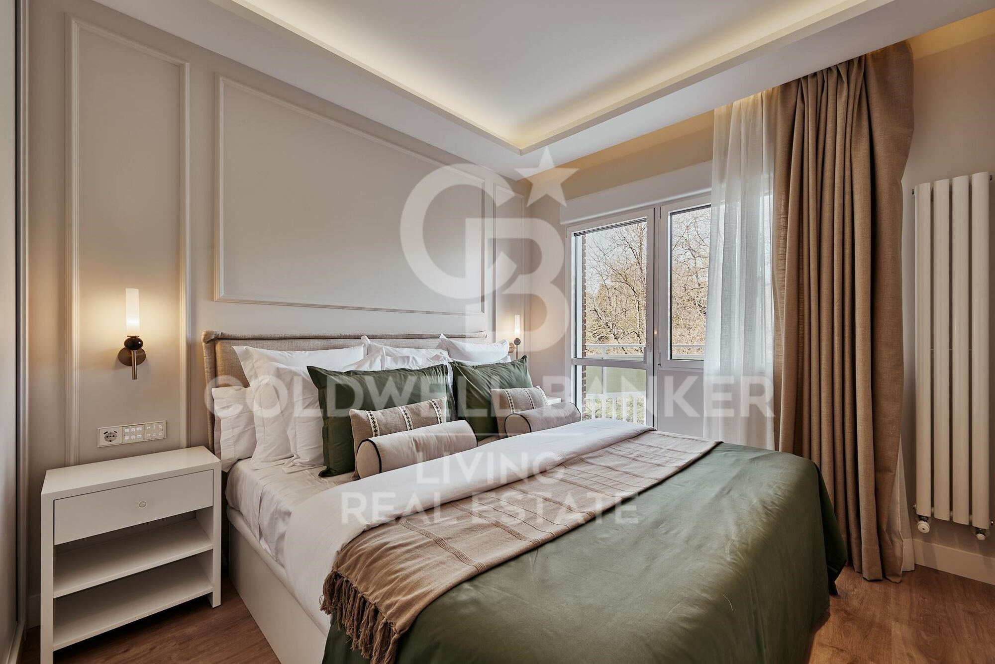 Flat 4 Bedrooms Sale Madrid