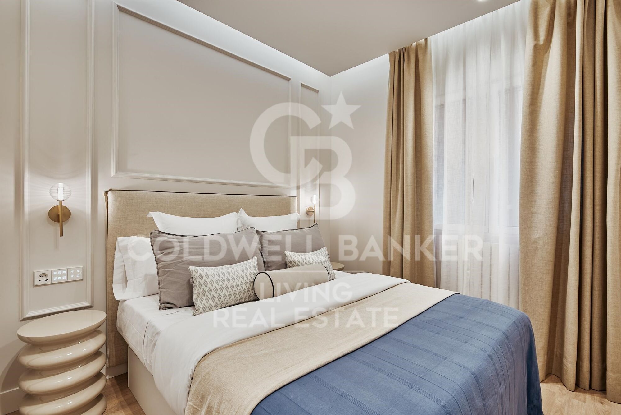 Flat 4 Bedrooms Sale Madrid