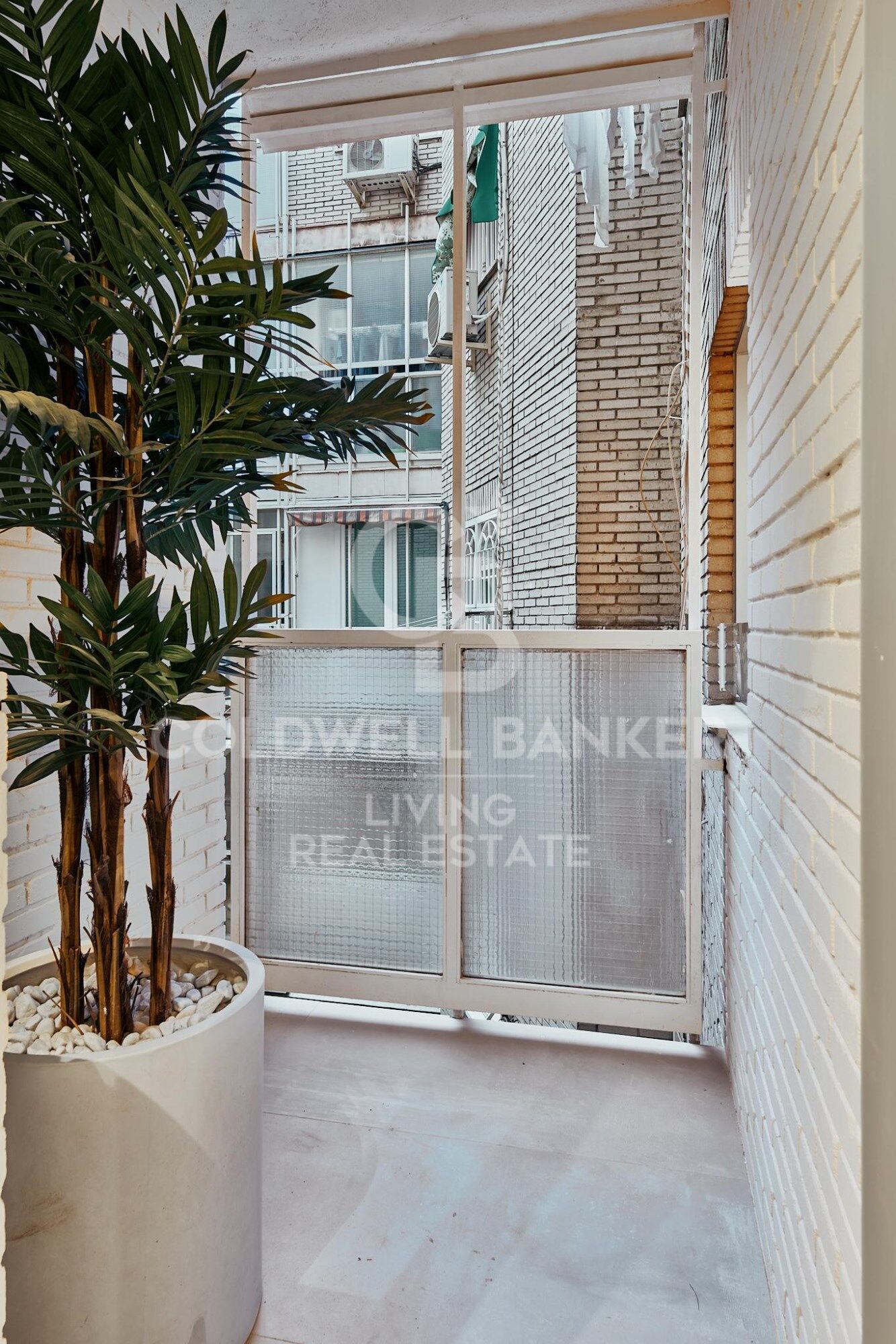 Flat 4 Bedrooms Sale Madrid