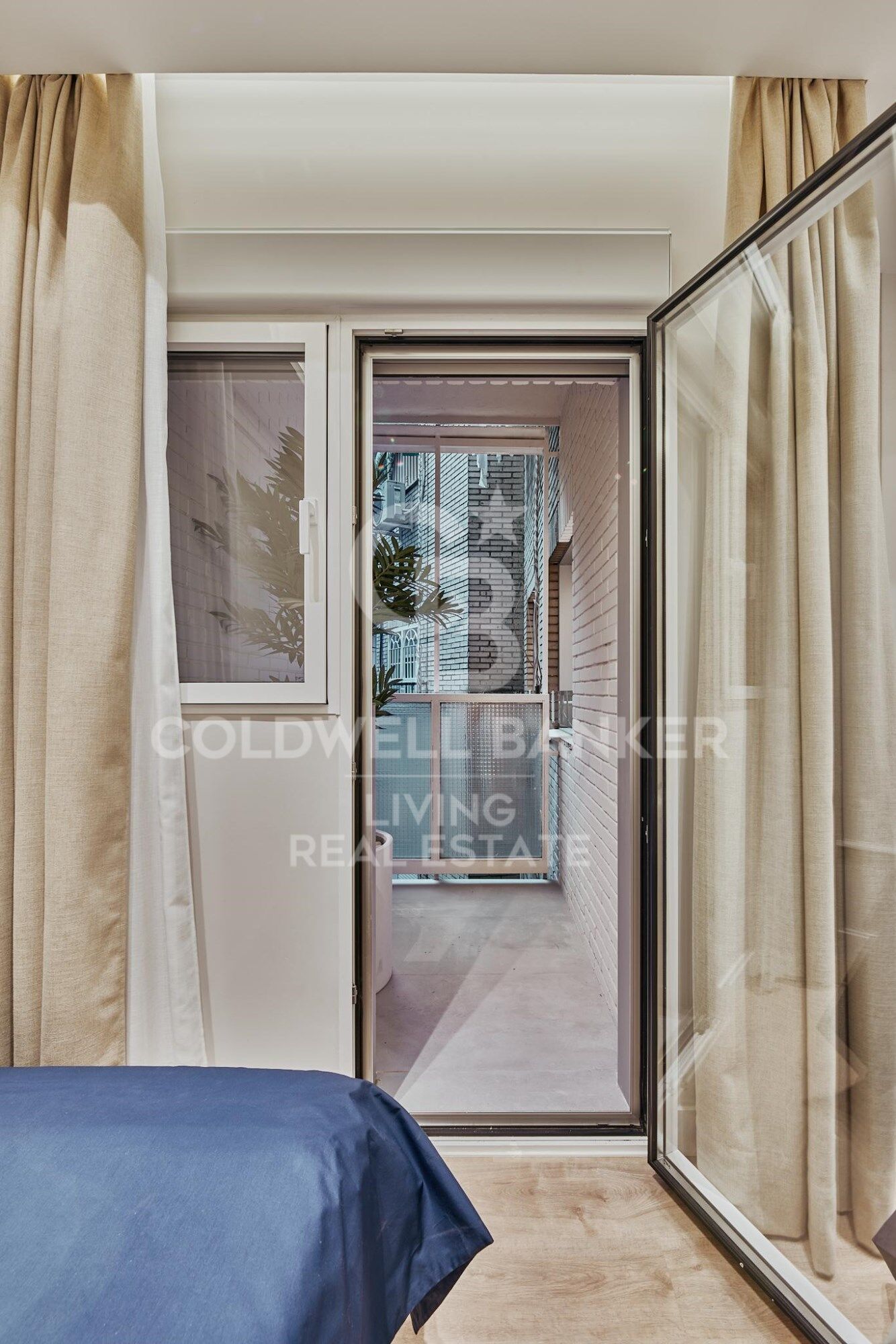 Flat 4 Bedrooms Sale Madrid