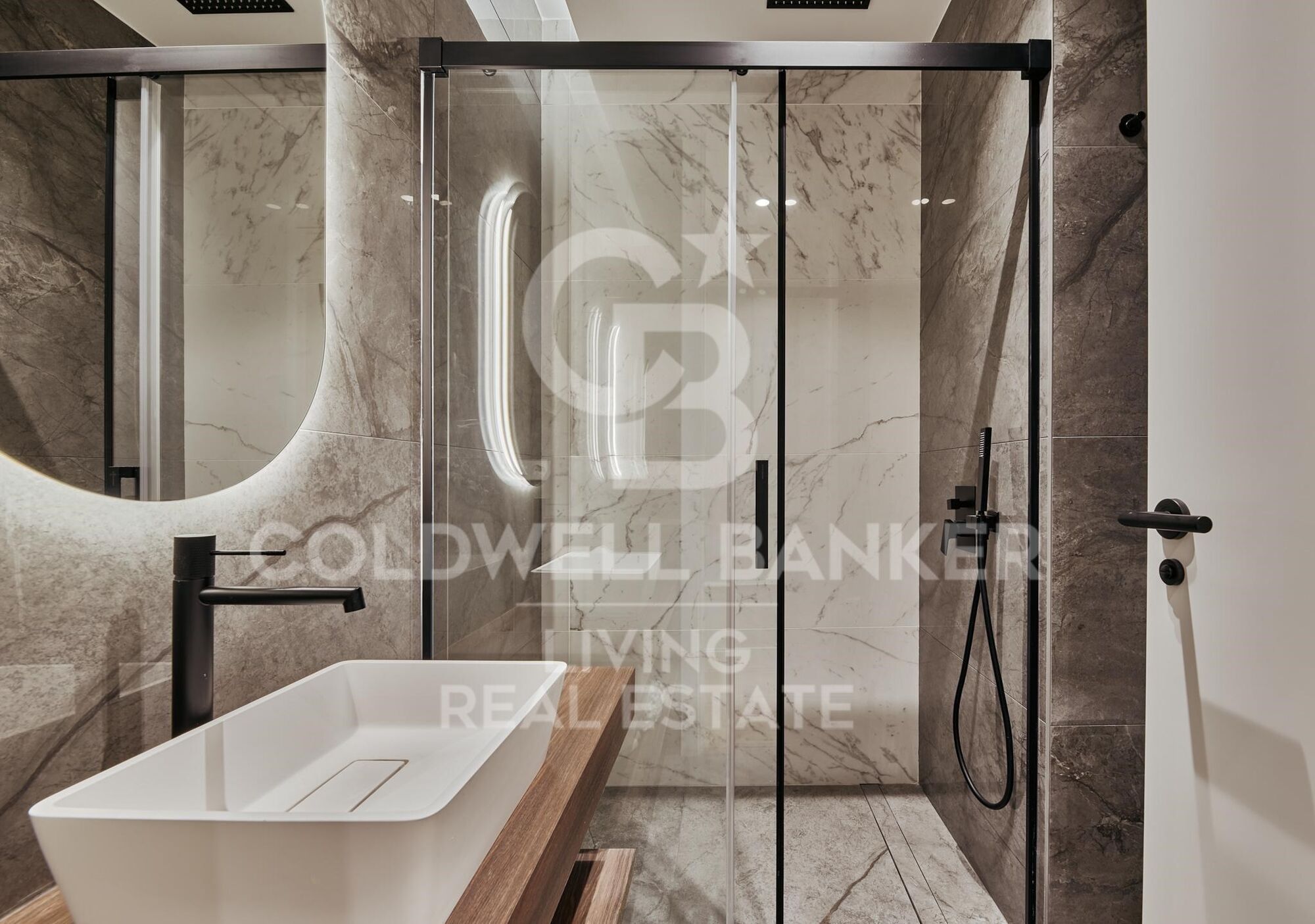 Flat 4 Bedrooms Sale Madrid