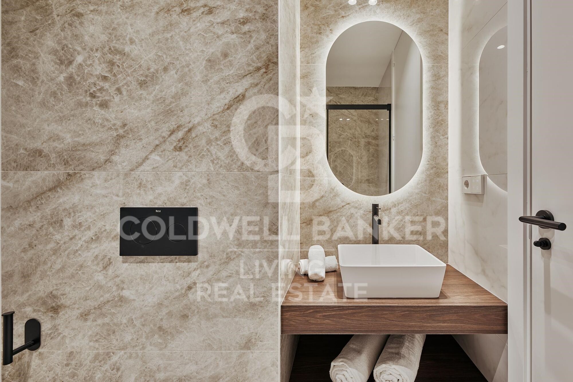 Flat 4 Bedrooms Sale Madrid