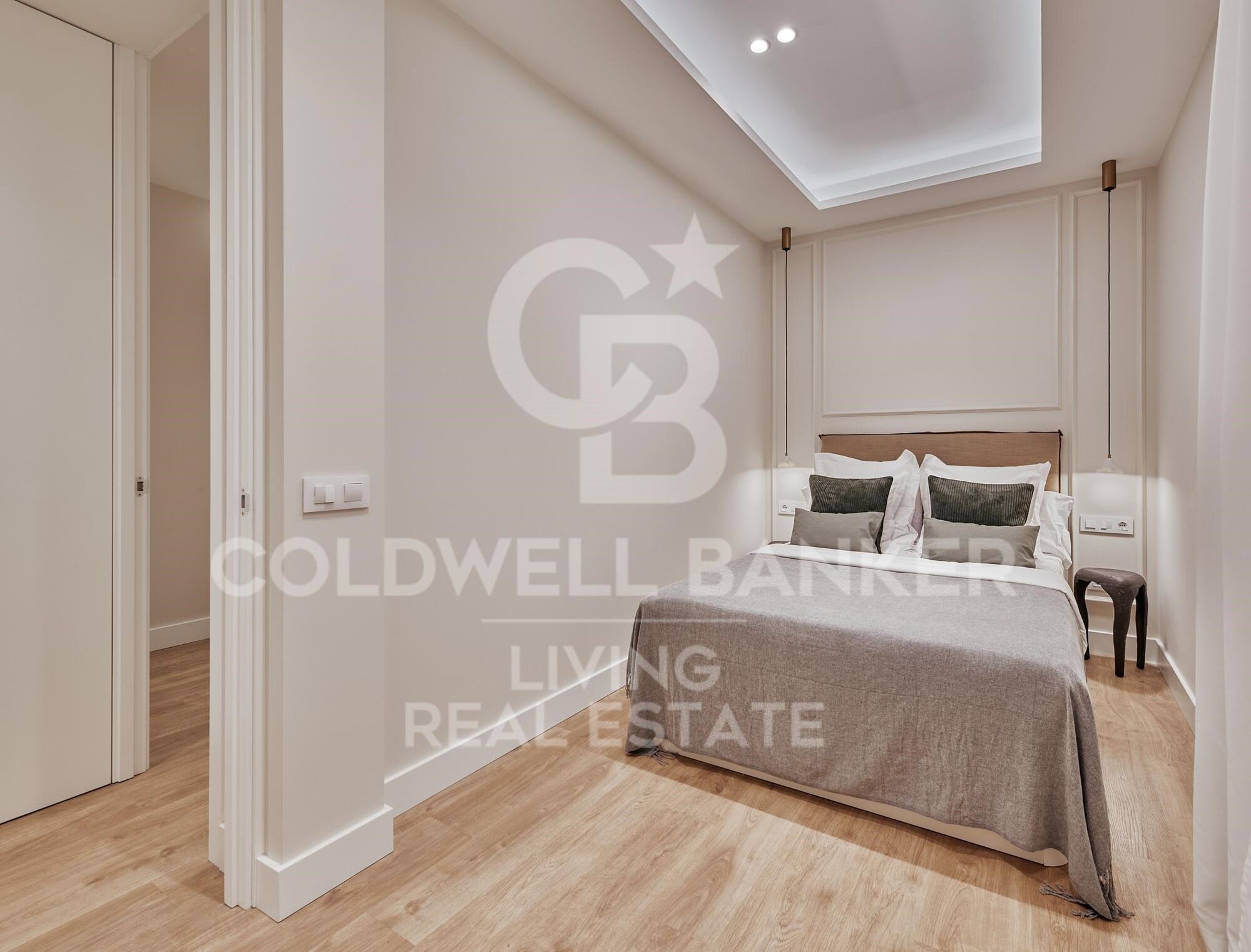 Flat 2 Bedrooms Sale Madrid