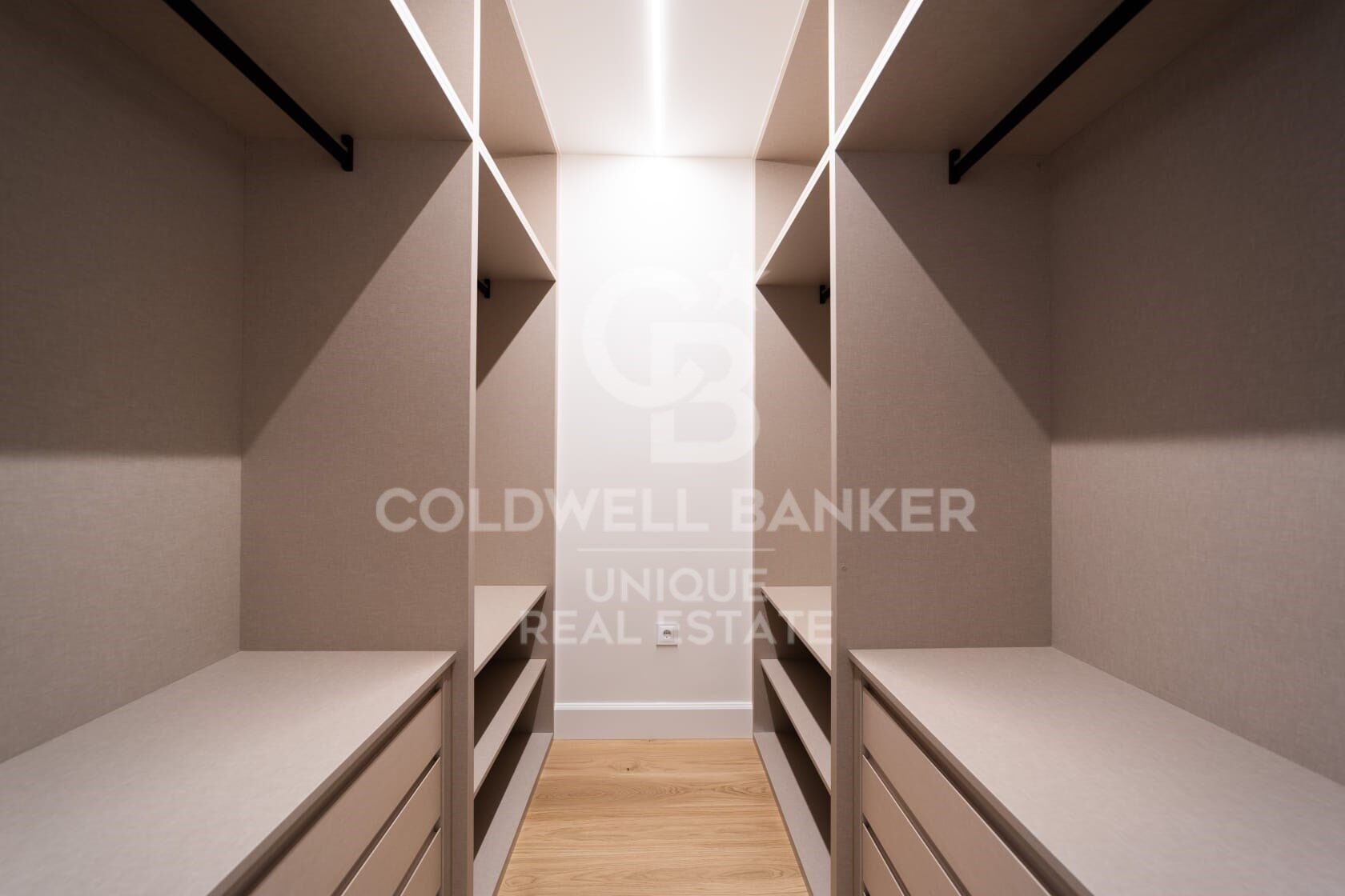 Appartement rénové de deux chambres à Recoletos, quartier de Salamanca