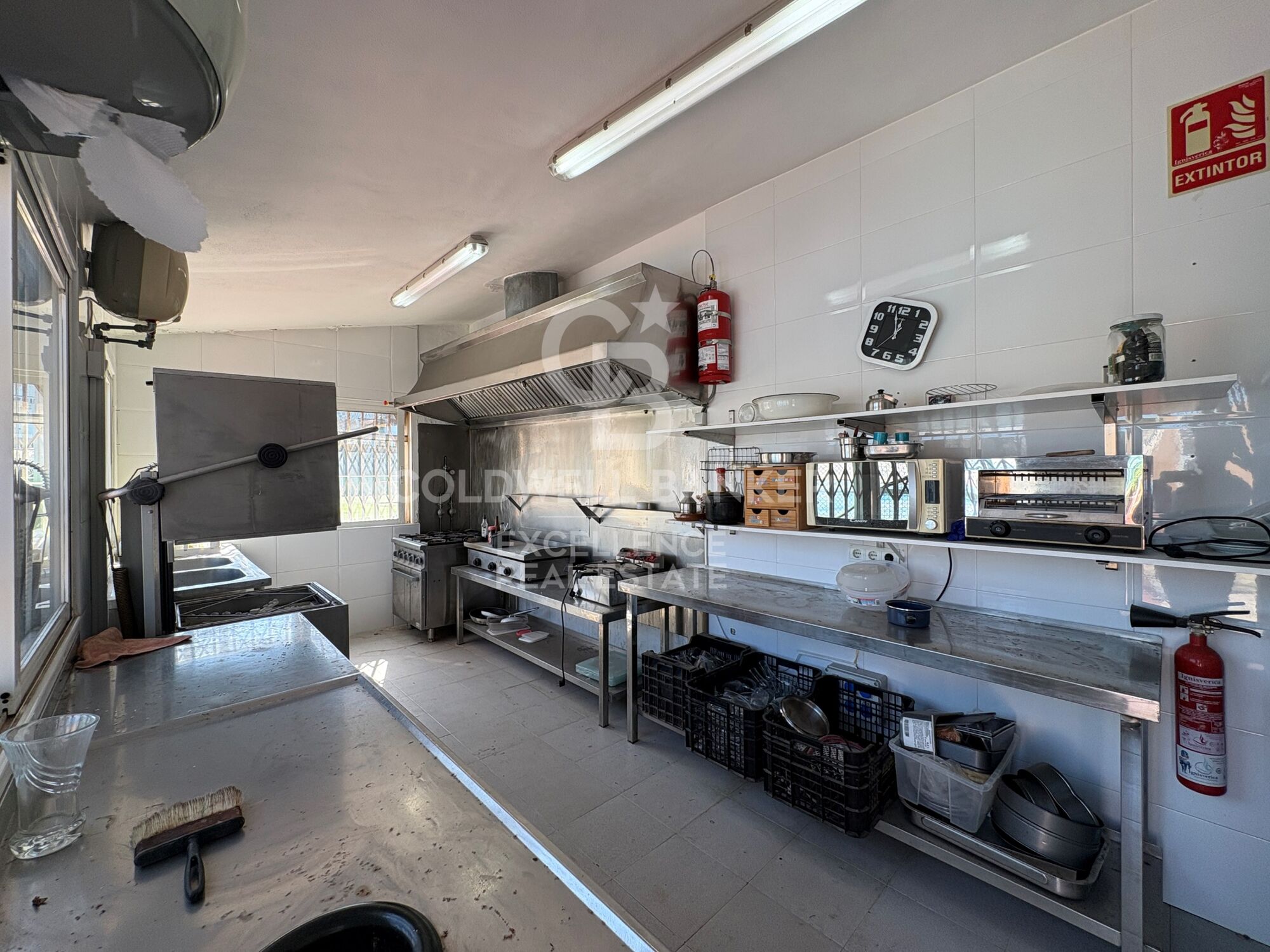 Investment opportunity with high potential for urban revaluation in Oliva Nova.
