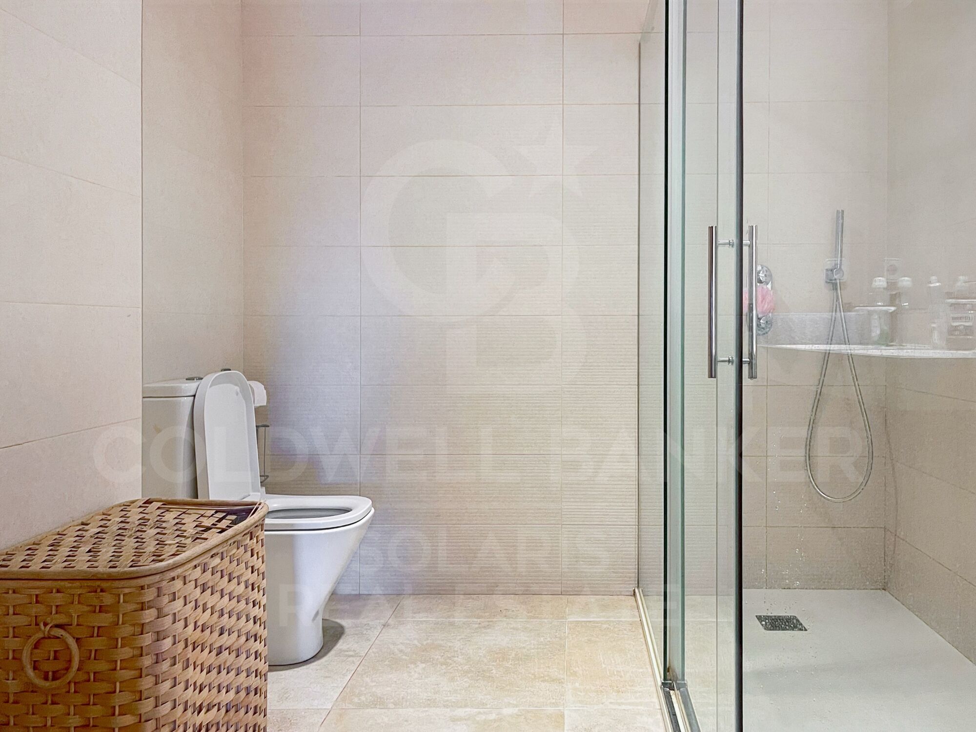 5Bed country house with infinite views. Near the Golf Club