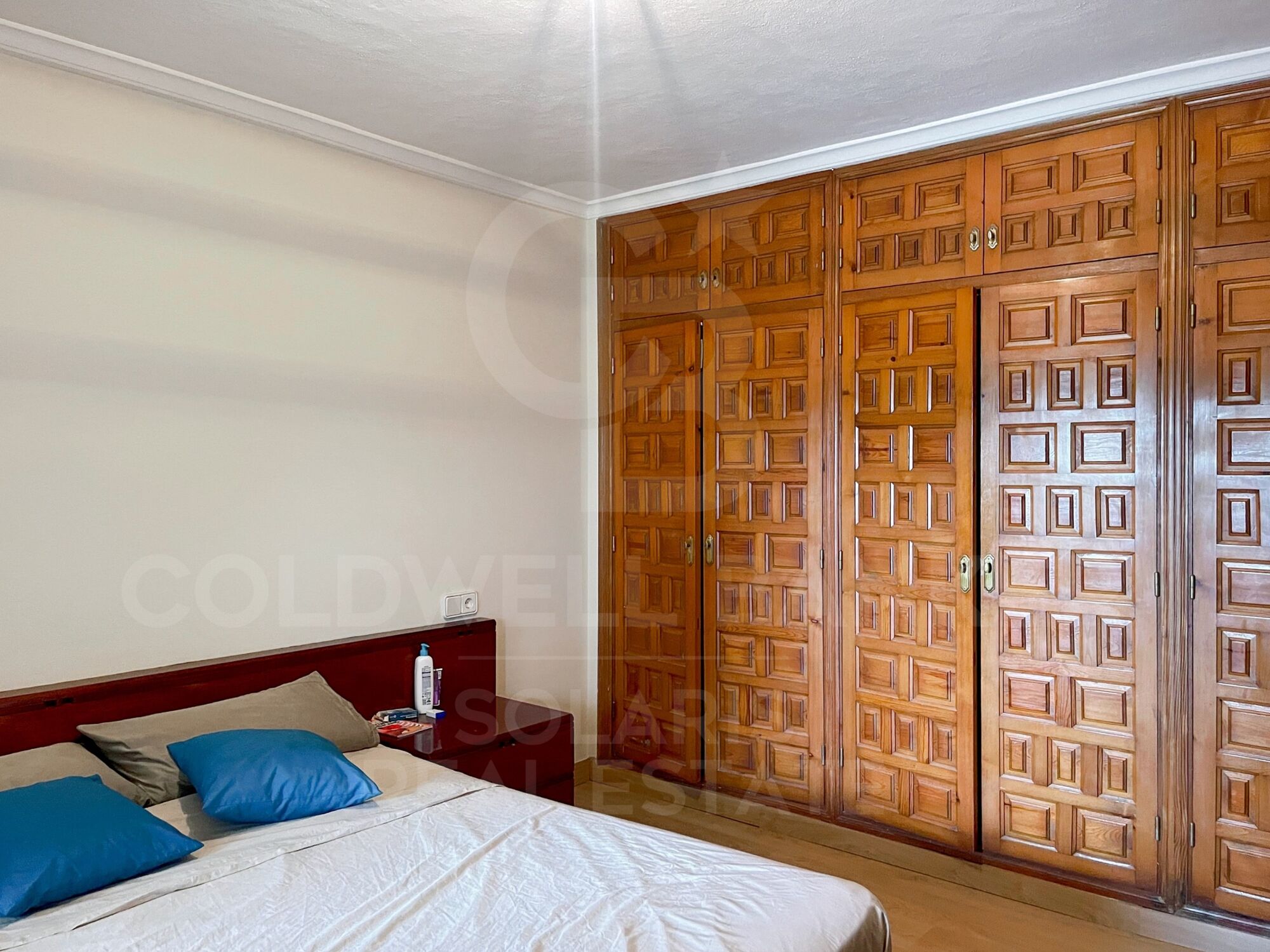 5-Bett-Landhaus mit unendlicher Aussicht. In der Nähe des Golfclubs