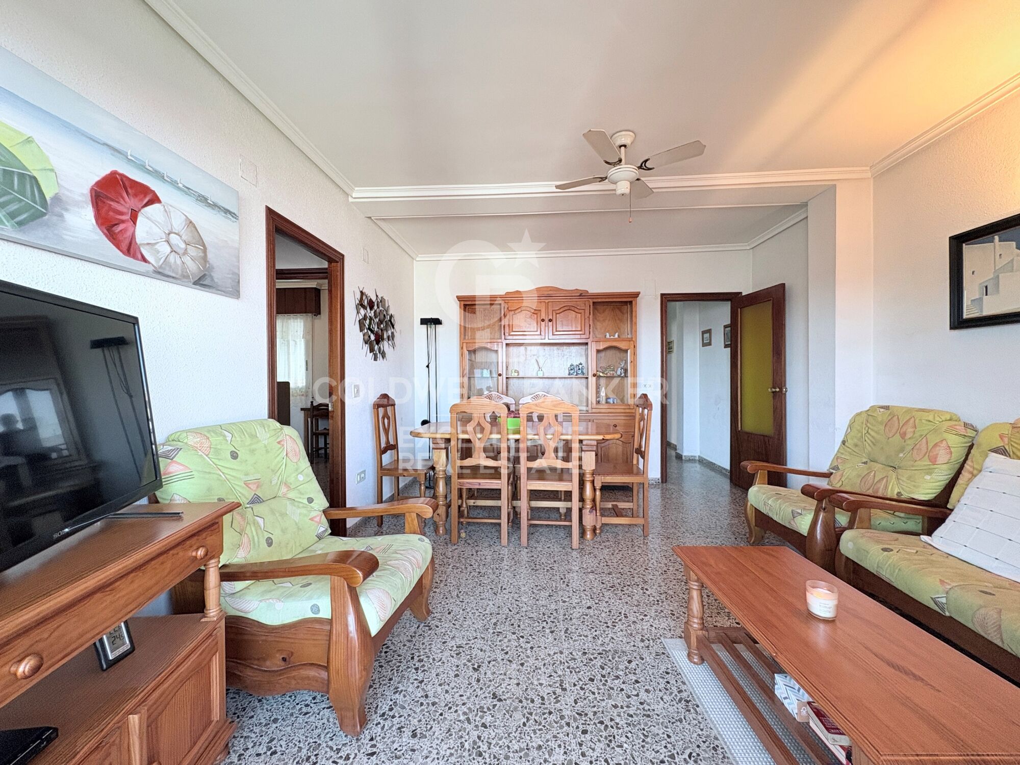 Spacious flat with terrace 5 minutes from the beach in Puerto de Sagunto