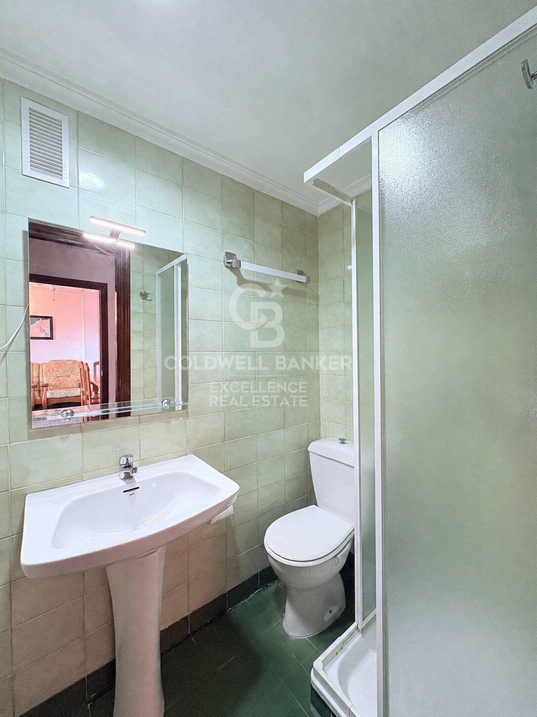 Spacious flat with terrace 5 minutes from the beach in Puerto de Sagunto