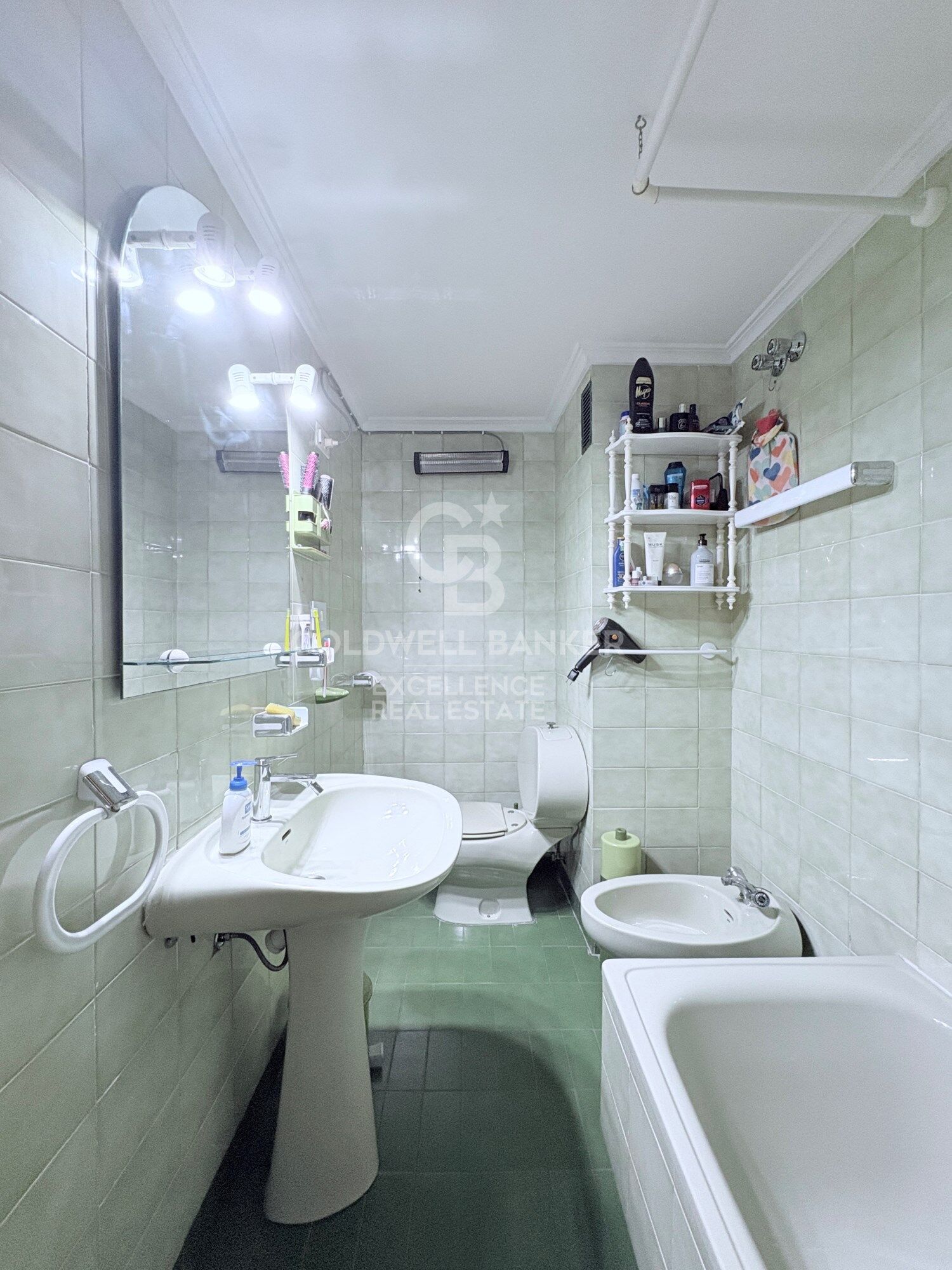 Spacious flat with terrace 5 minutes from the beach in Puerto de Sagunto