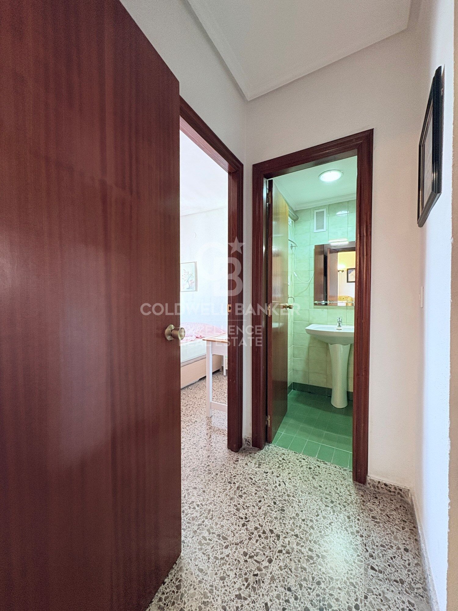 Spacious flat with terrace 5 minutes from the beach in Puerto de Sagunto