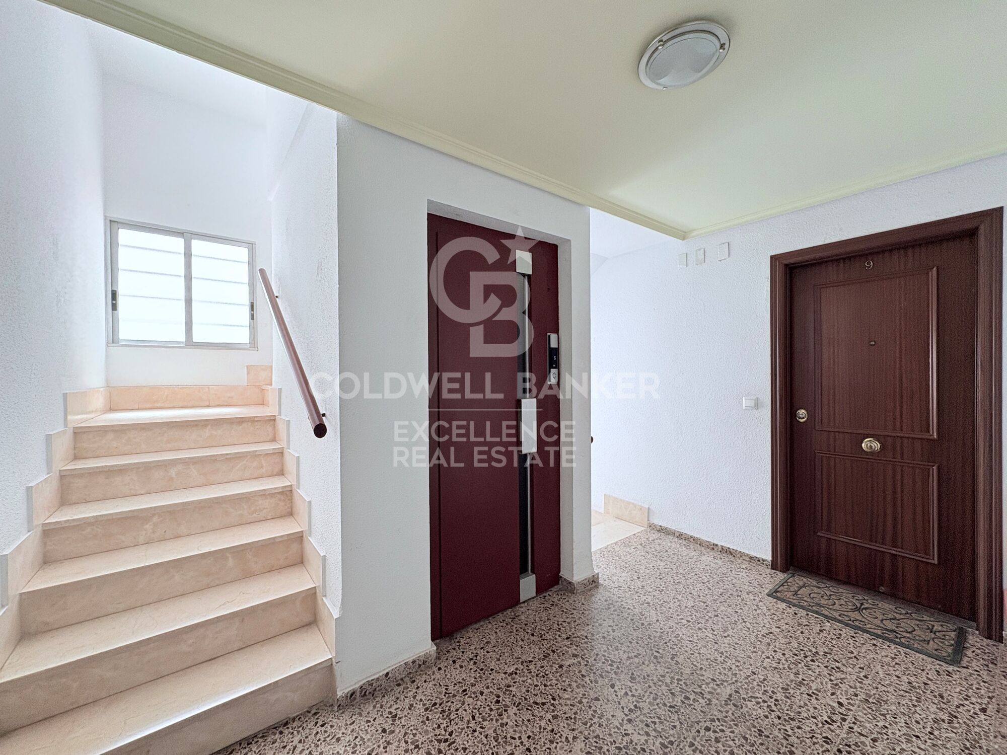 Spacious flat with terrace 5 minutes from the beach in Puerto de Sagunto