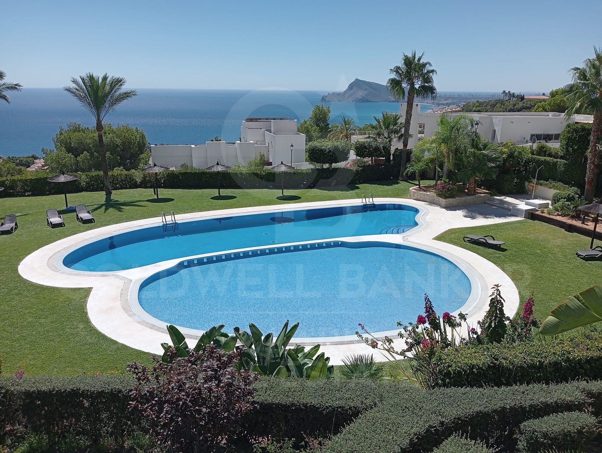 Penthouse de luxe avec vue panoramique sur la Méditerranée dans les collines d'Altea