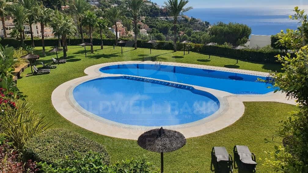 Ático de lujo con vistas panorámicas al mediterráneo en Altea Hills