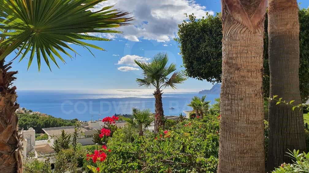Ático de lujo con vistas panorámicas al mediterráneo en Altea Hills