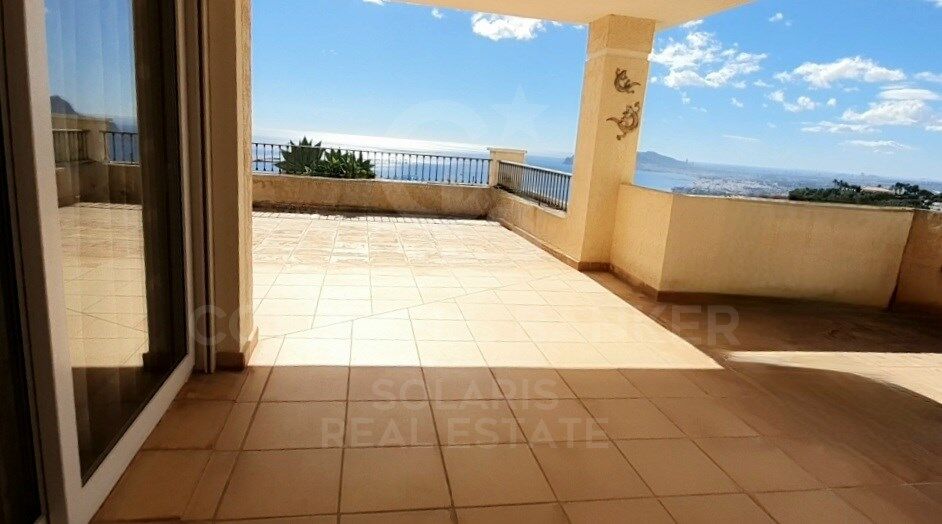 Luxus-Penthouse mit Panoramablick auf das Mittelmeer in den Altea Hills