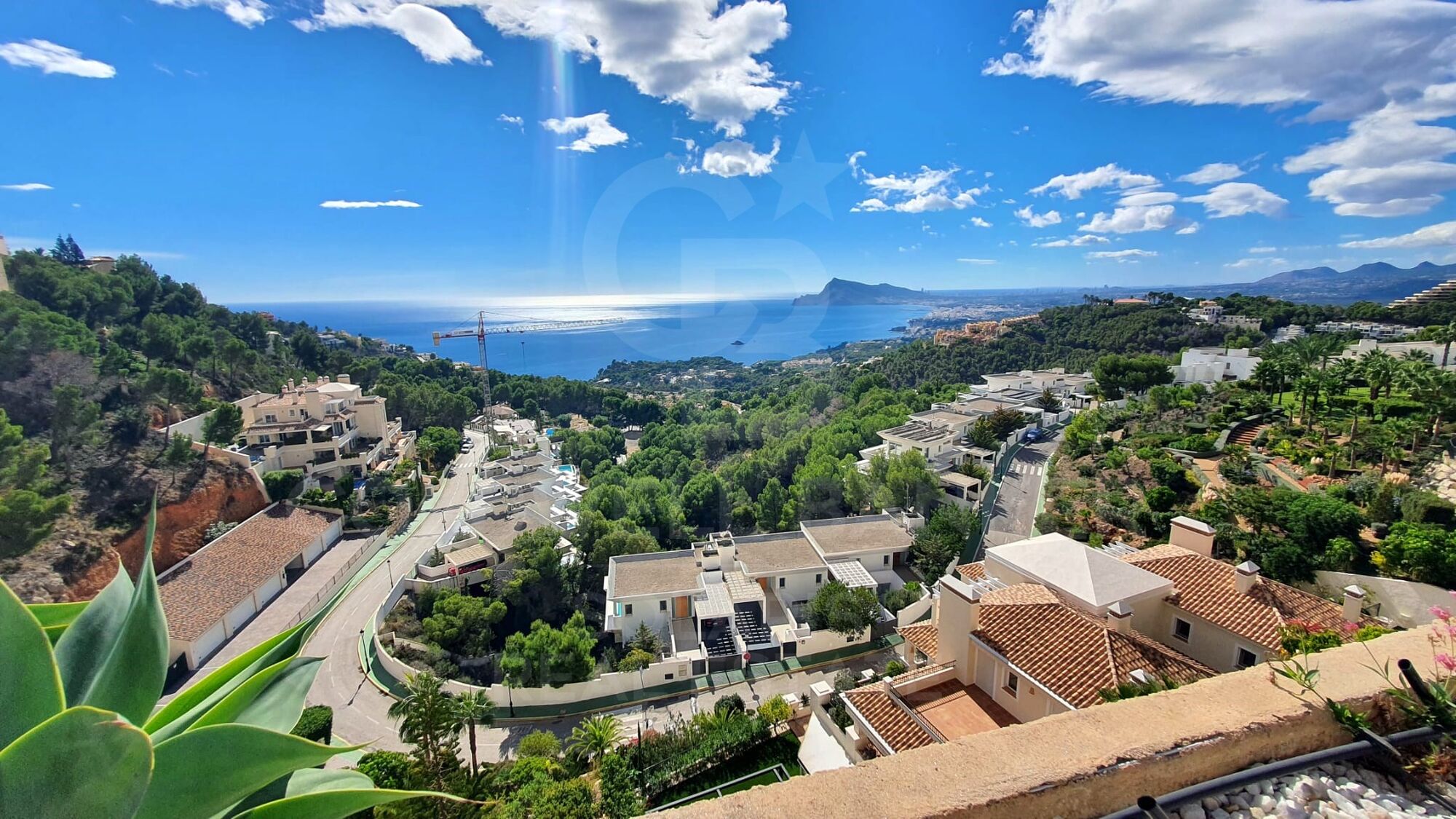 Penthouse de luxe avec vue panoramique sur la Méditerranée dans les collines d'Altea