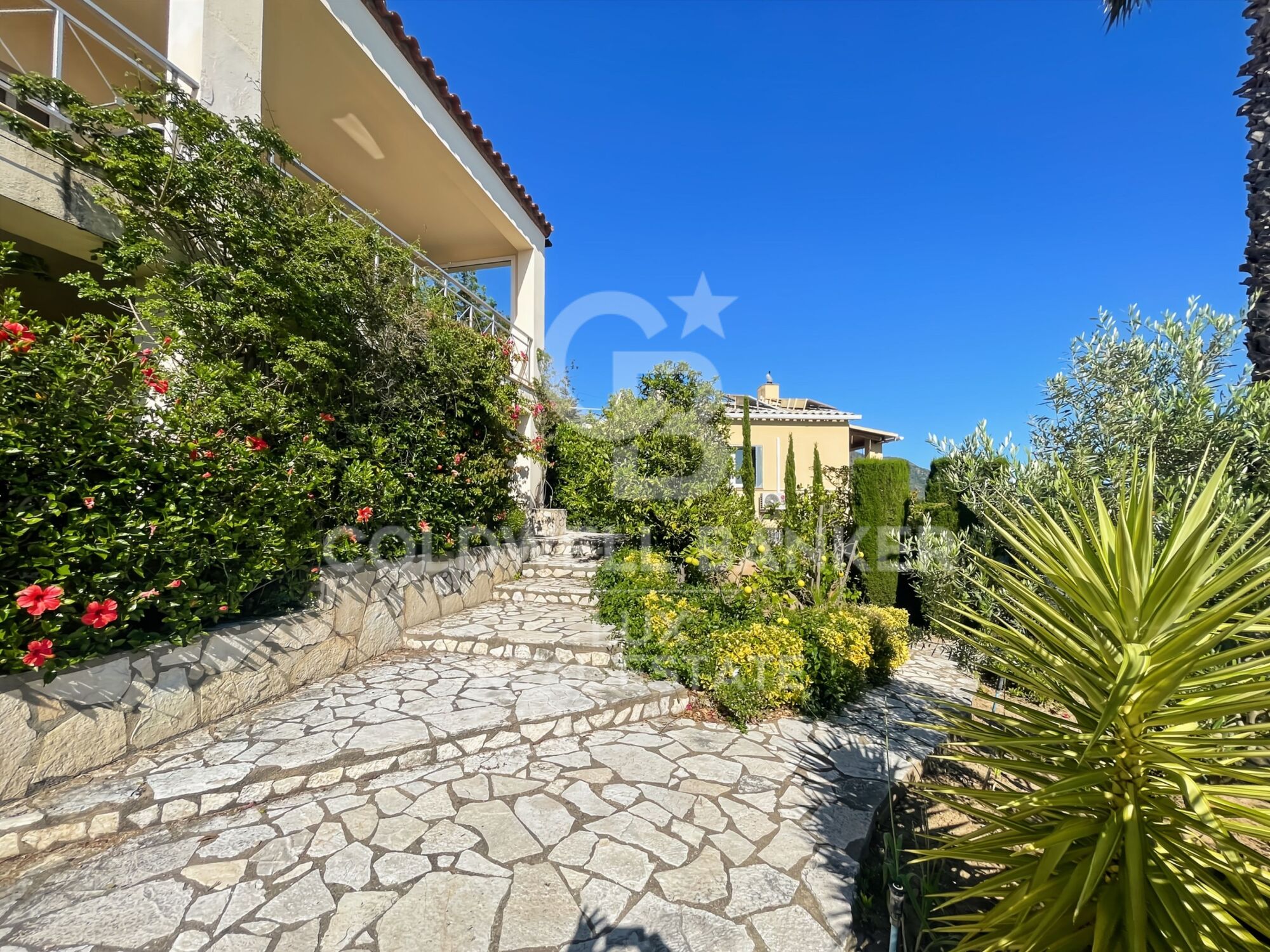 Villa avec piscine intérieure et vue mer à Mas Isaac