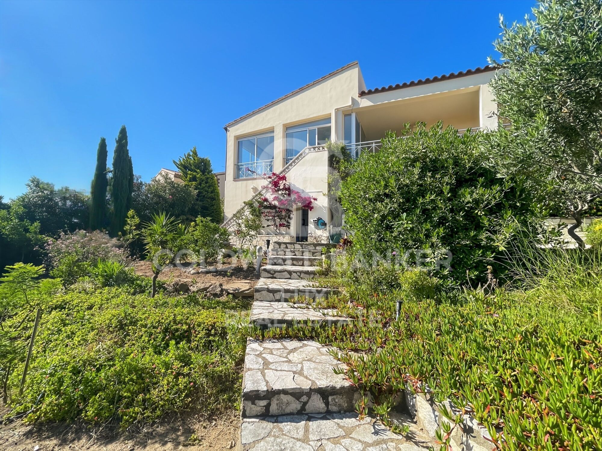 Villa avec piscine intérieure et vue mer à Mas Isaac