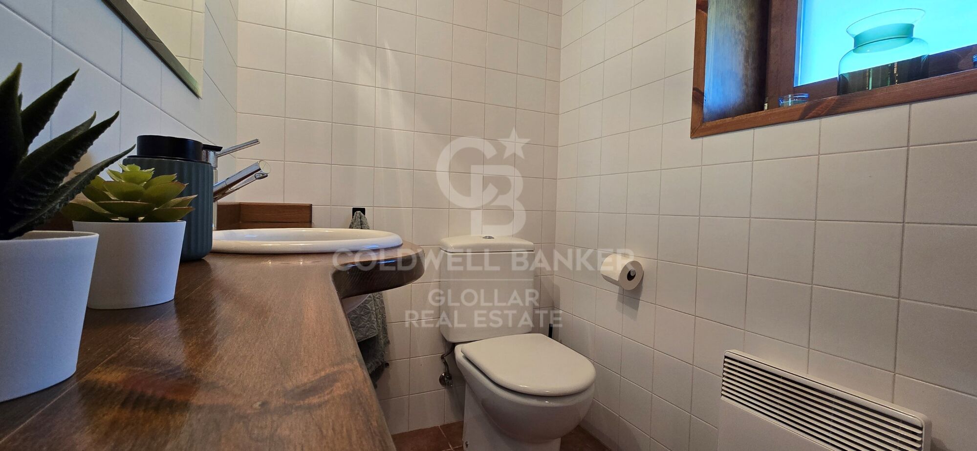 House 3 Bedrooms Rent Osséja