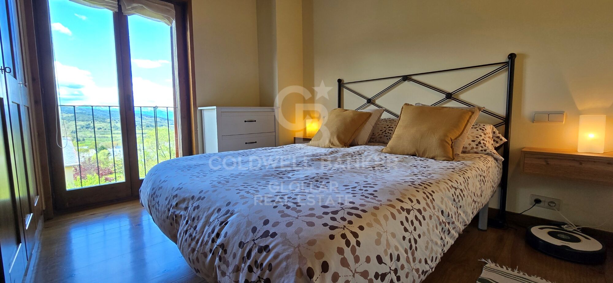 House 3 Bedrooms Rent Osséja