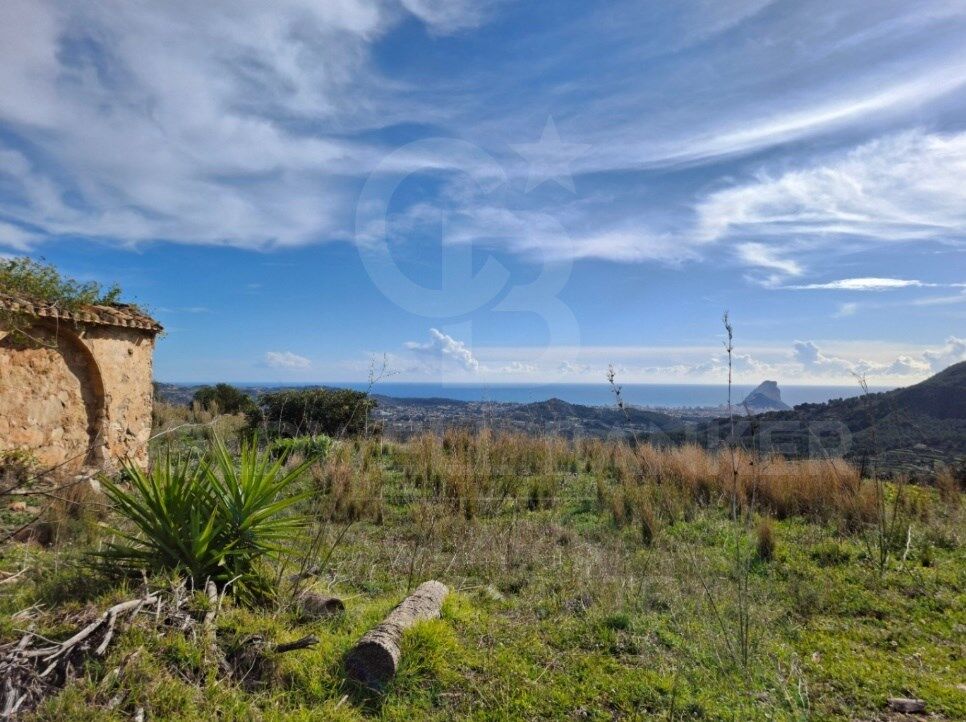 Finca with character and views of the Mediterranean Sea