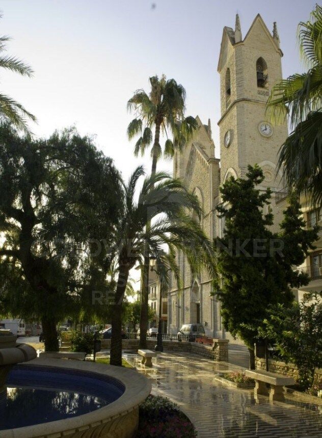 Finca with character and views of the Mediterranean Sea