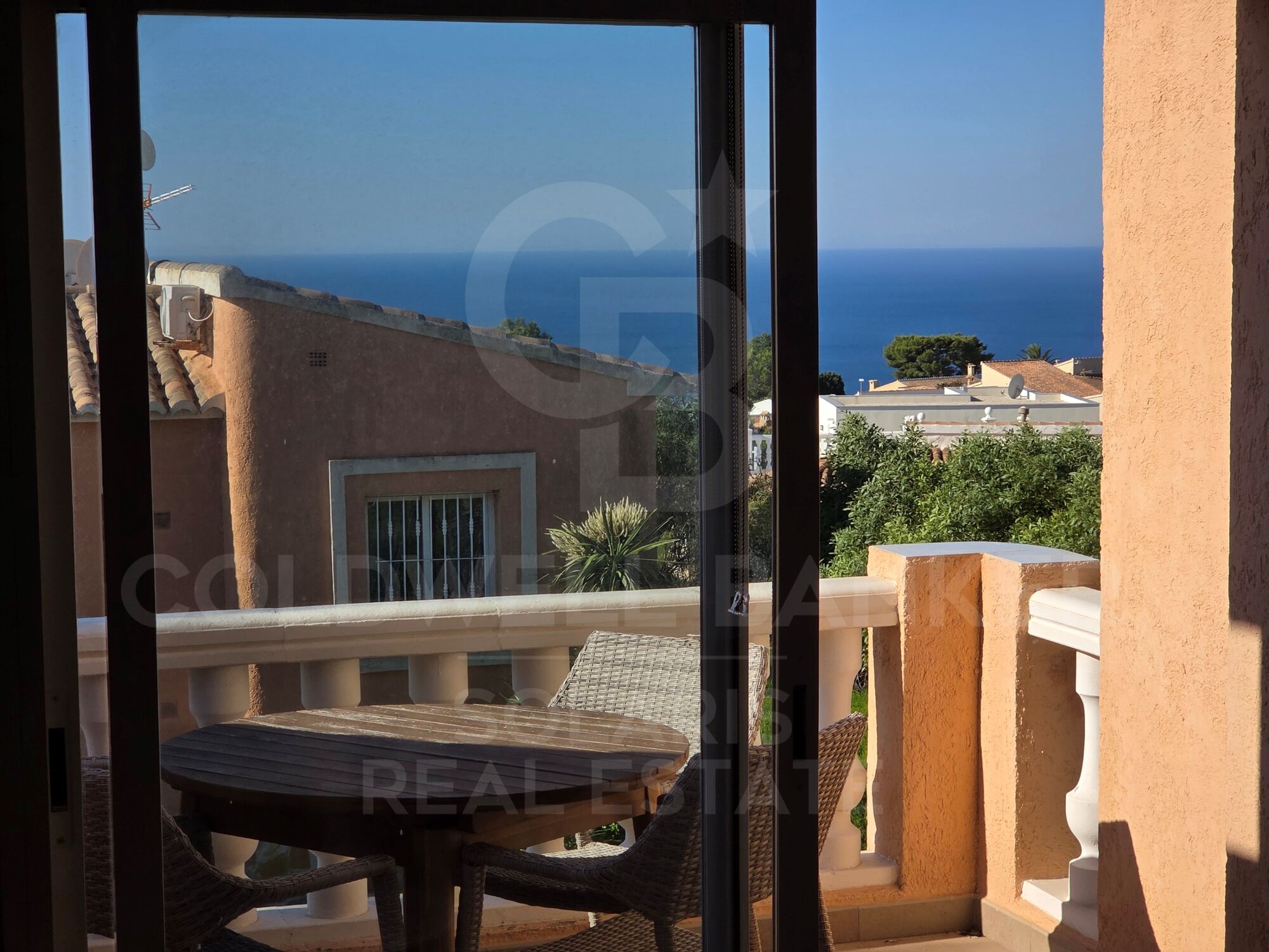Exklusive renovierte Wohnung mit Meerblick in Cumbre del Sol