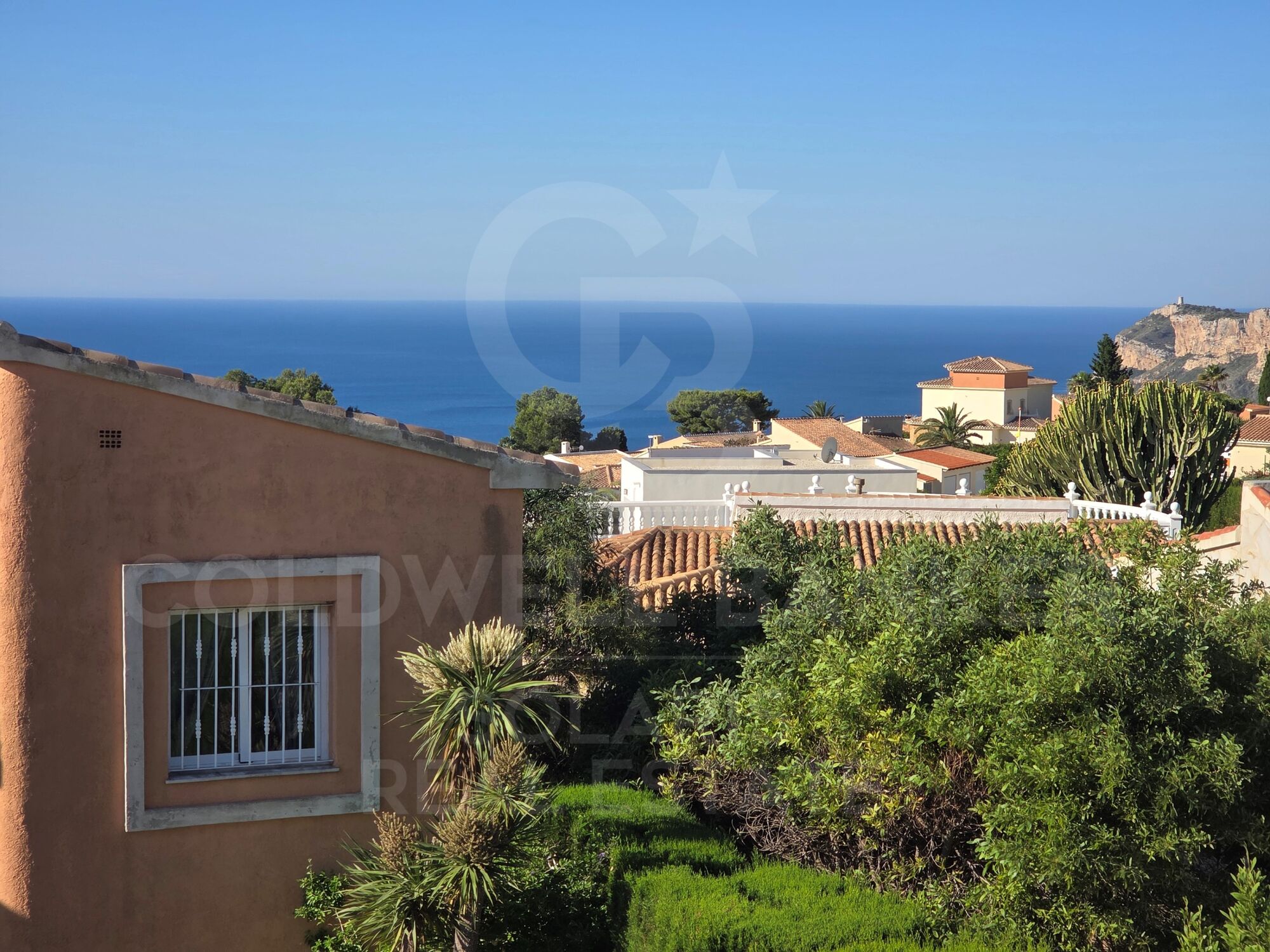 Exclusive Refurbished Apartment with Sea Views in Cumbre del Sol