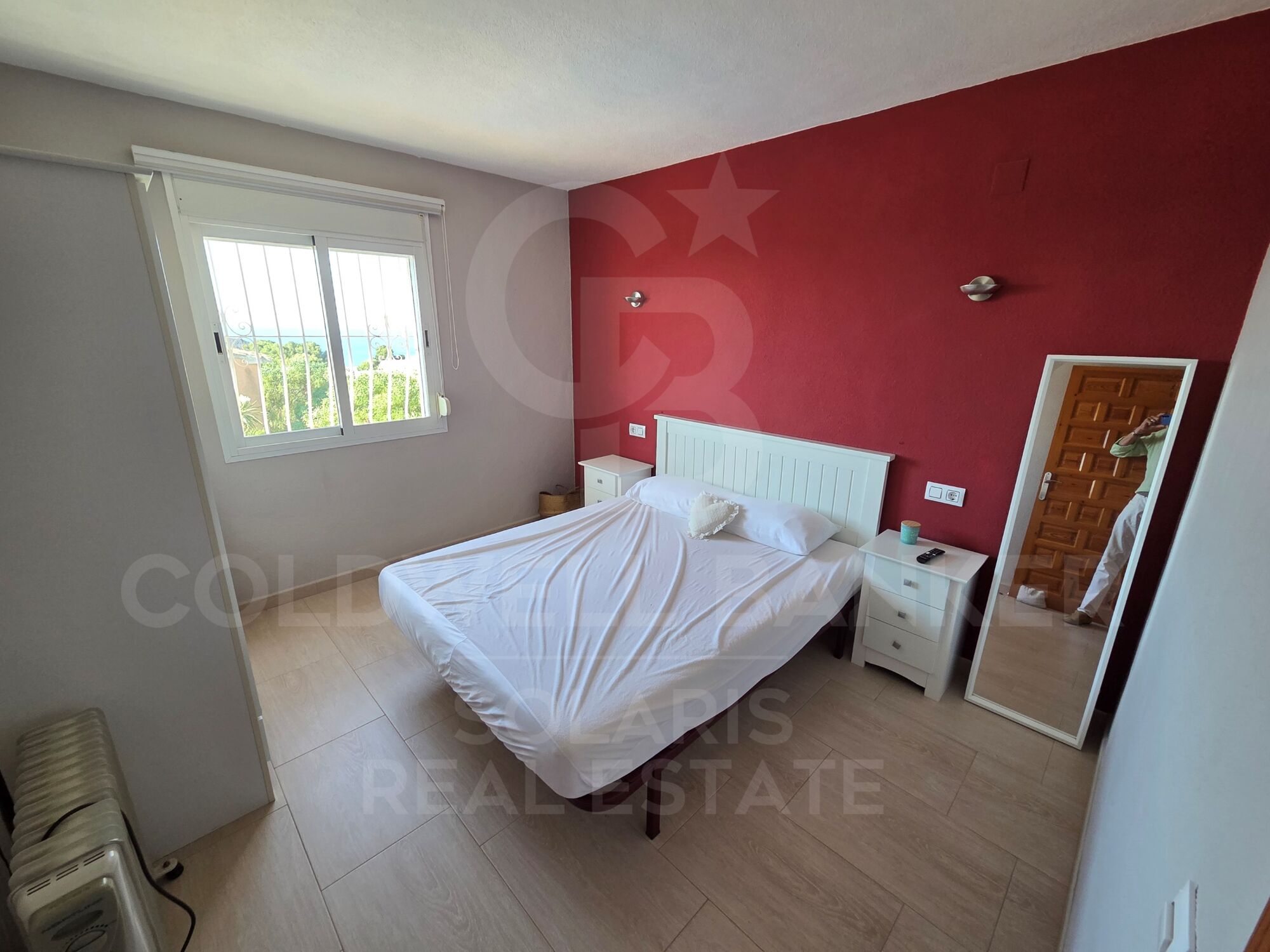 Exclusivo Apartamento Reformado con Vistas al Mar en Cumbre del Sol
