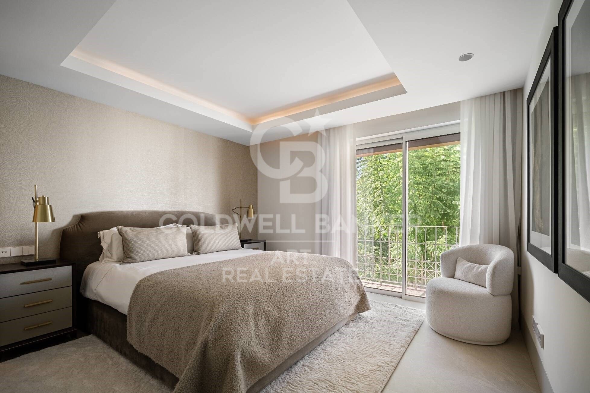 Excepcional ático dúplex en Alhambra del Mar, en la Milla de Oro de Marbella