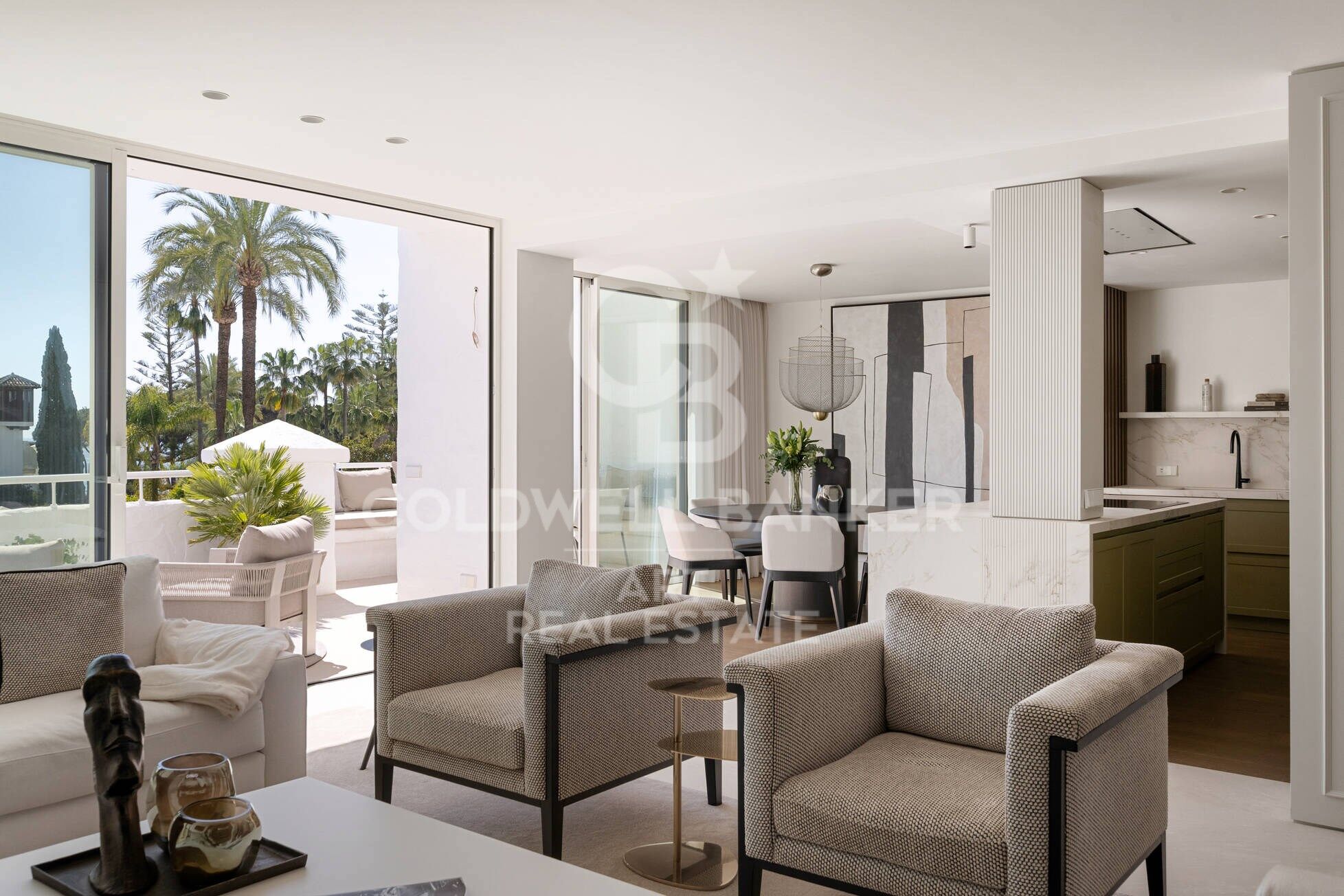 Excepcional ático dúplex en Alhambra del Mar, en la Milla de Oro de Marbella