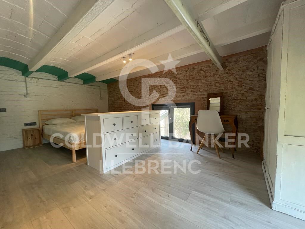 Duplex rénové avec vue sur Barcelone dans un immeuble moderniste au Tibidabo