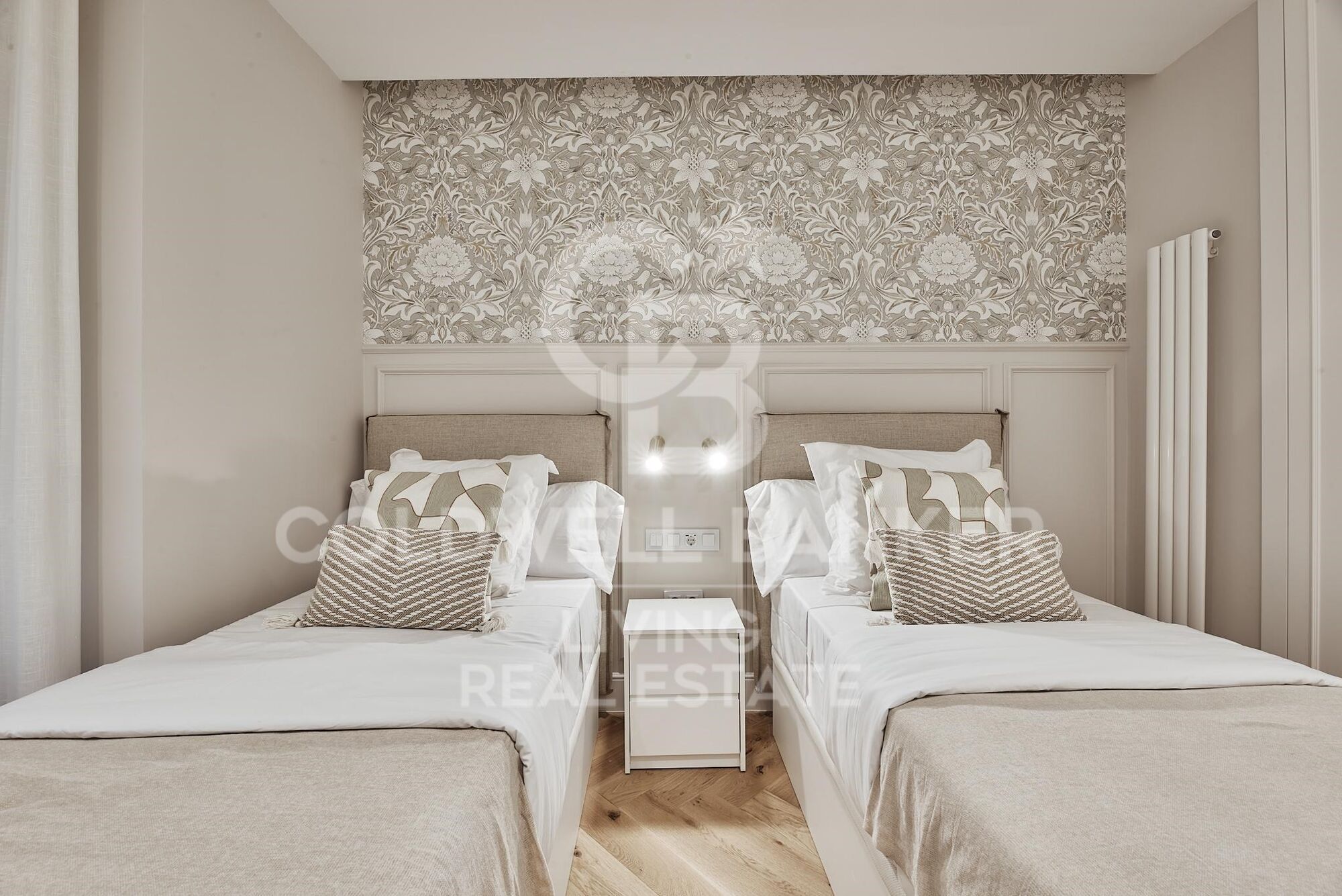 Flat 3 Bedrooms Sale Madrid