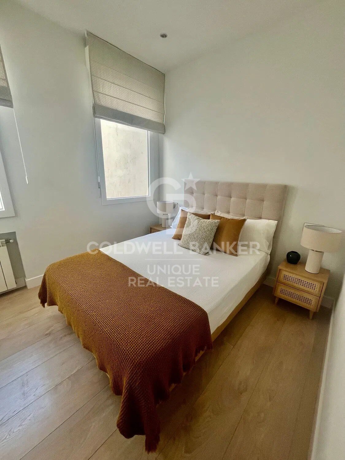 Exclusiva vivienda reformada en última planta con gran luminosidad
