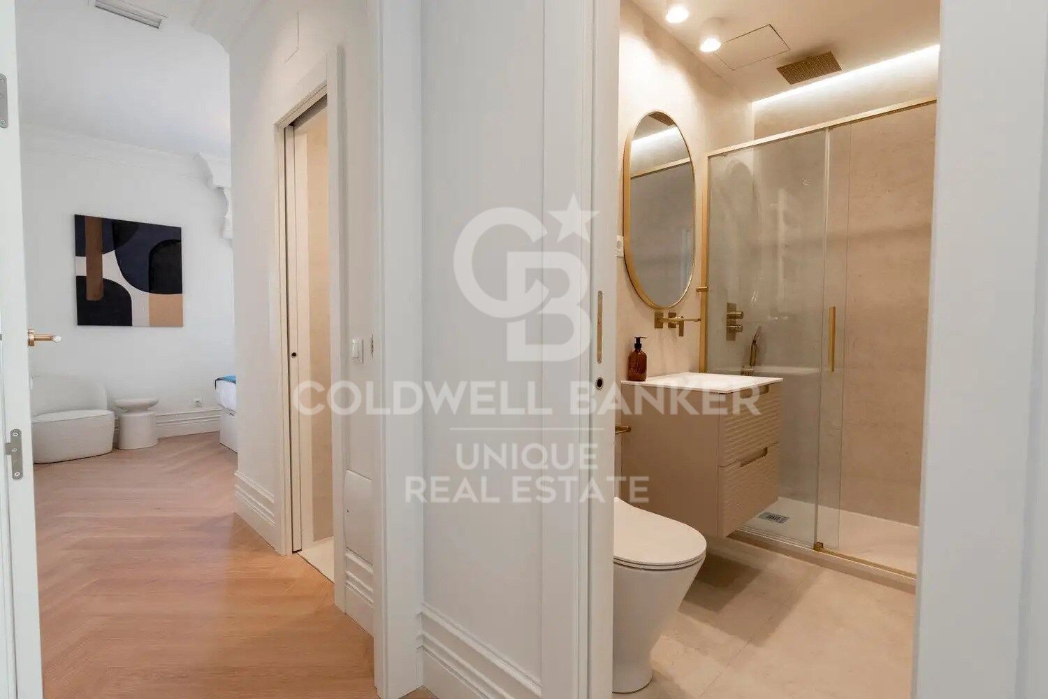 Elegant renovated exterior apartment in Lista, Salamanca District