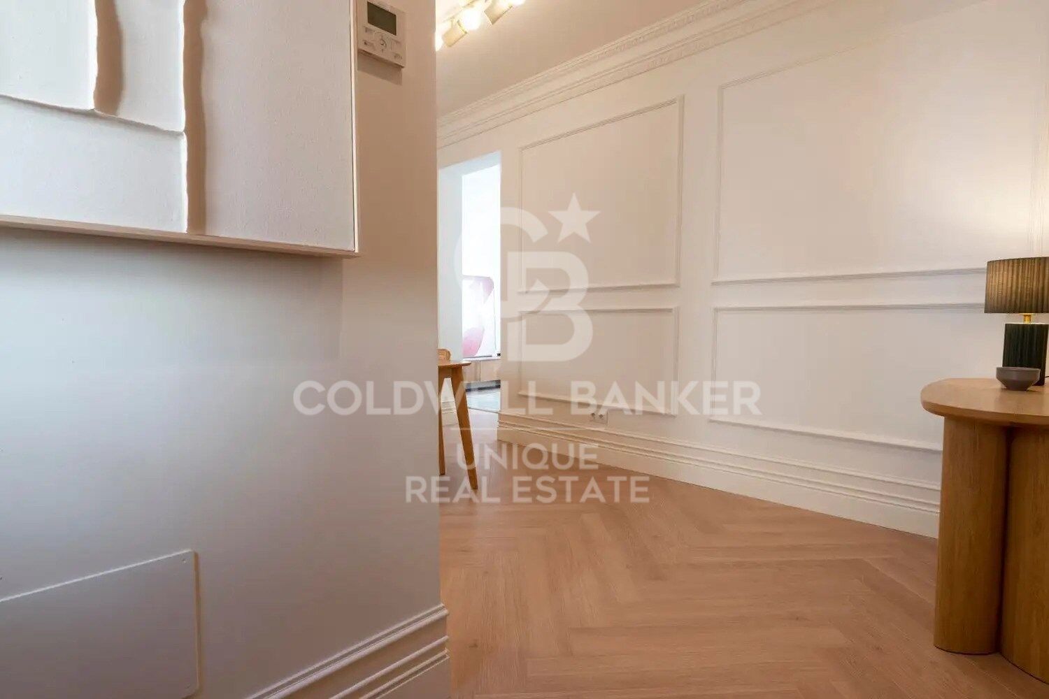 Elegant renovated exterior apartment in Lista, Salamanca District