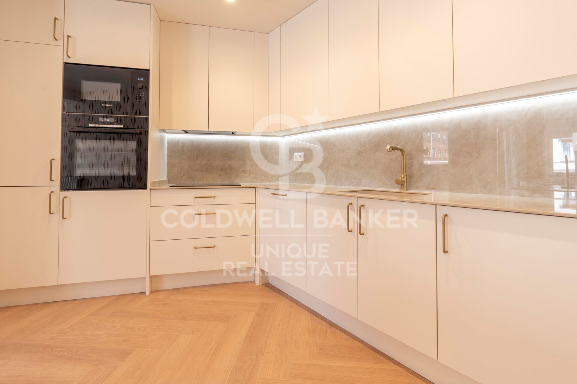 Flat 2 Bedrooms Sale Madrid
